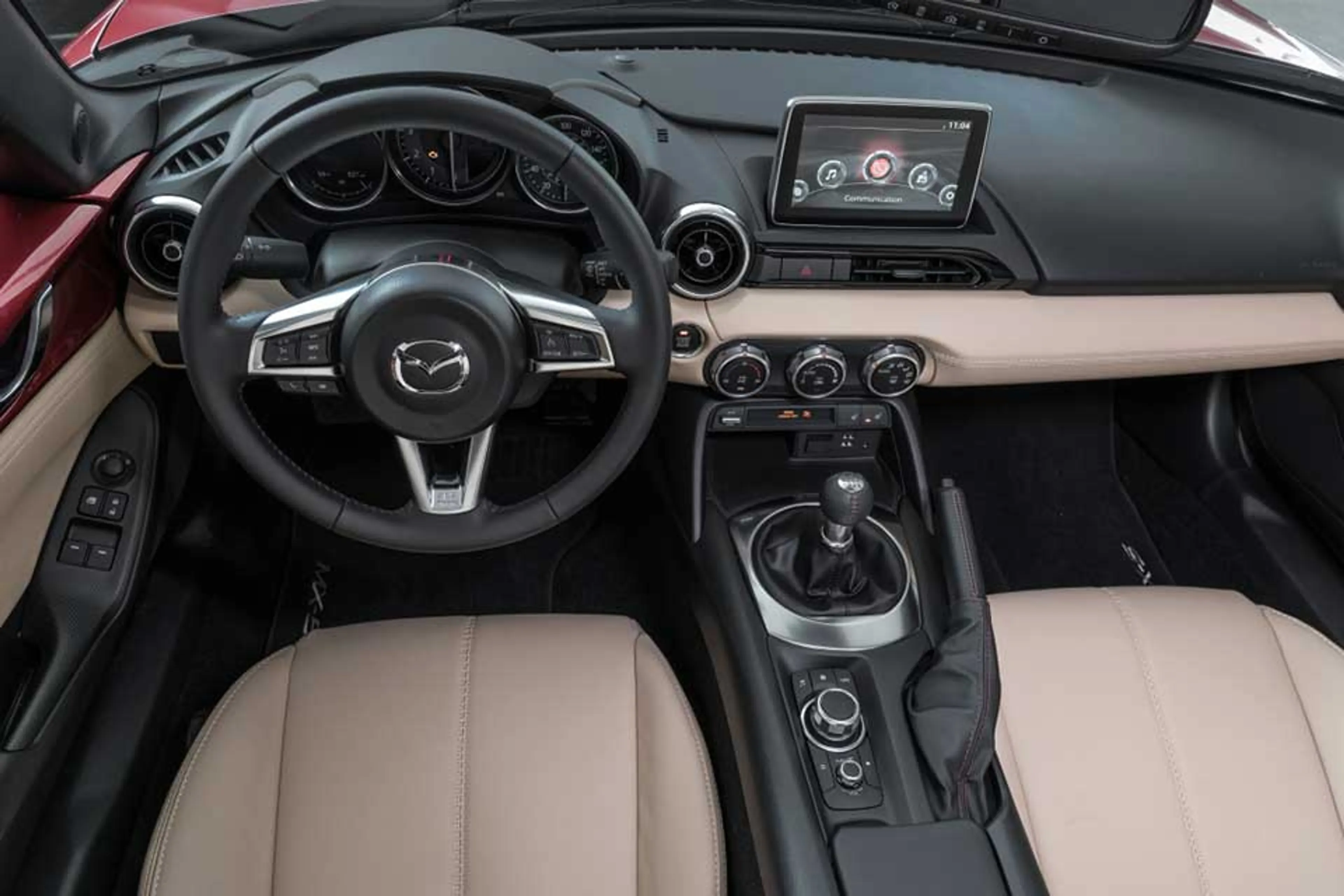 2017 Mazda MX-5 RF 2.0 SkyActiv AT thumbnail 3