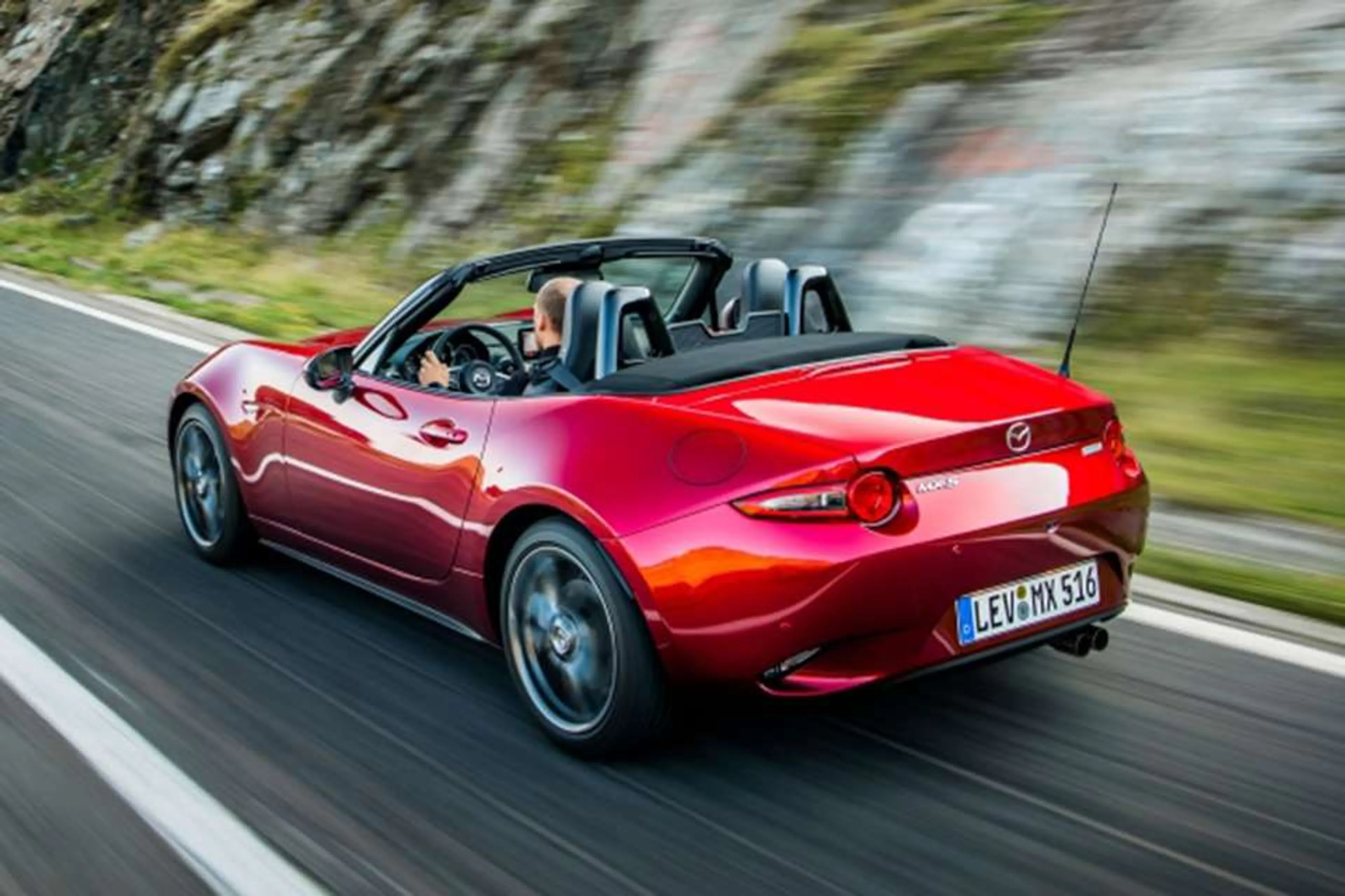 Mazda MX-5 Convertible thumbnail 2