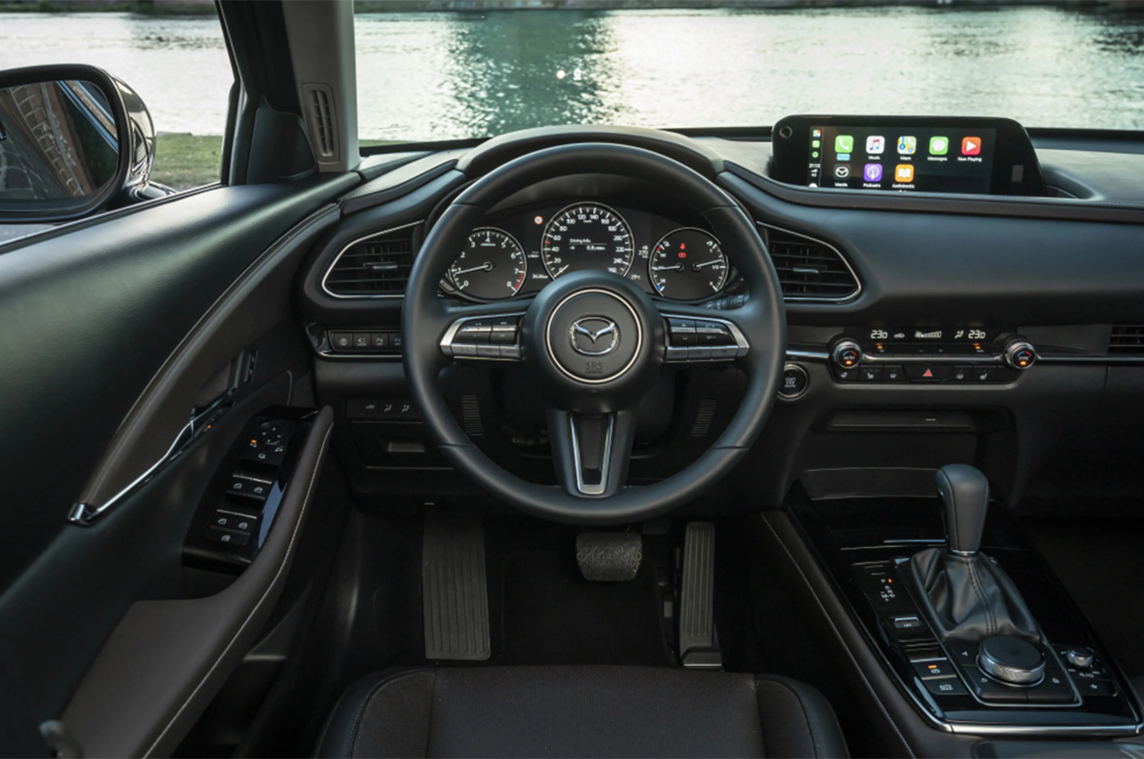 Mazda CX-30 thumbnail 3