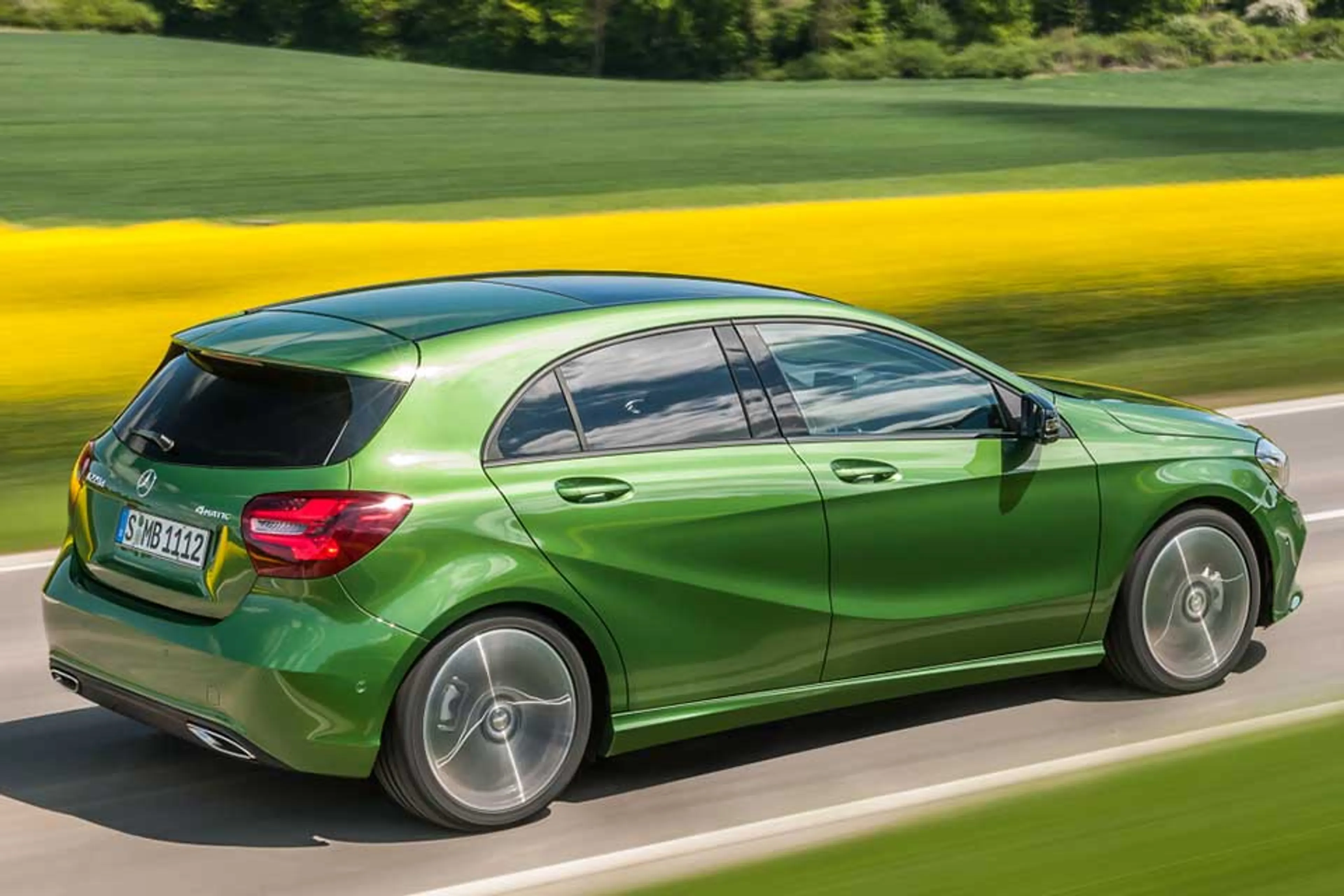 2016 Mercedes-Benz A-Class A200 AMG Line thumbnail 2