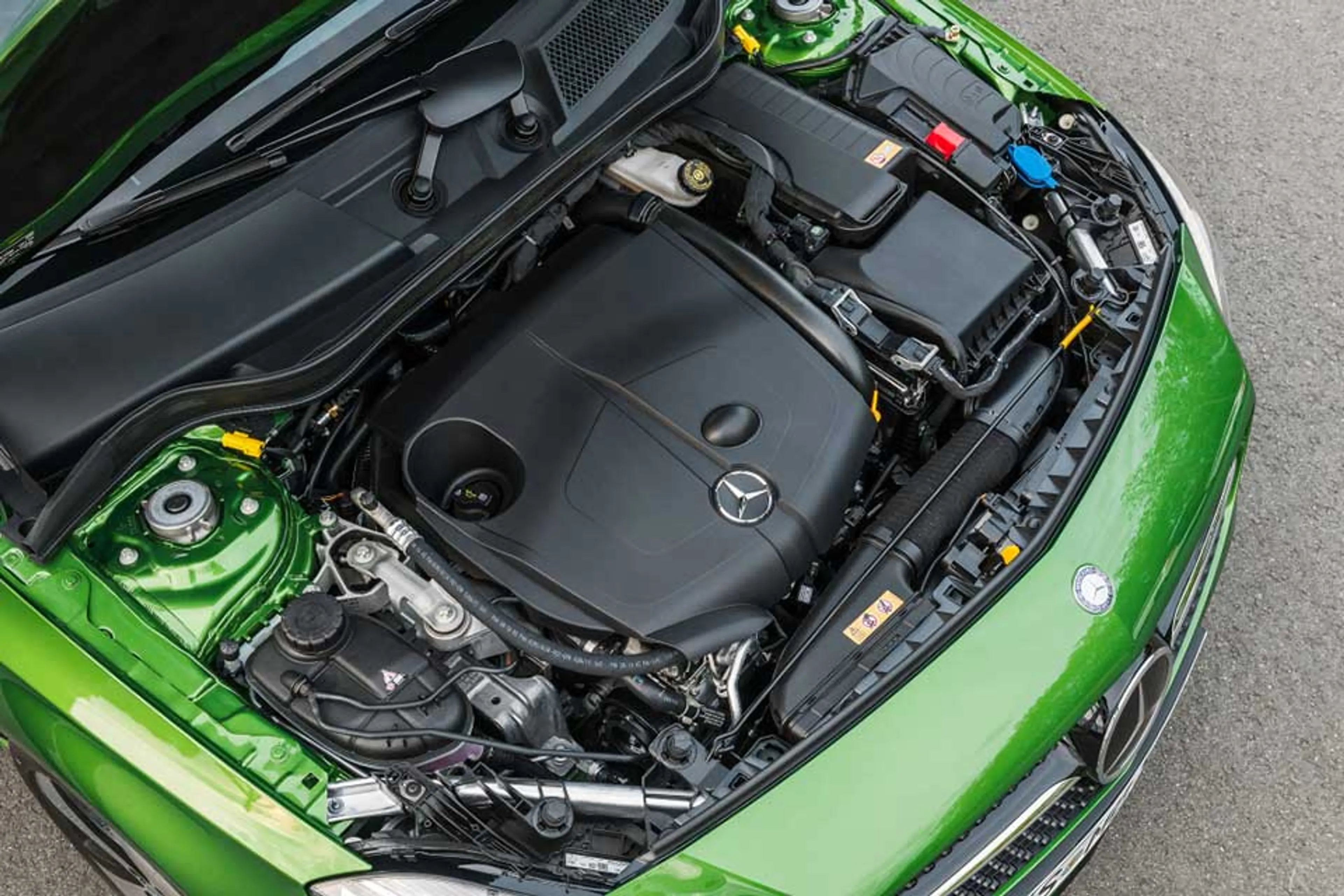 2016 Mercedes-Benz A-Class A200 AMG Line thumbnail 4