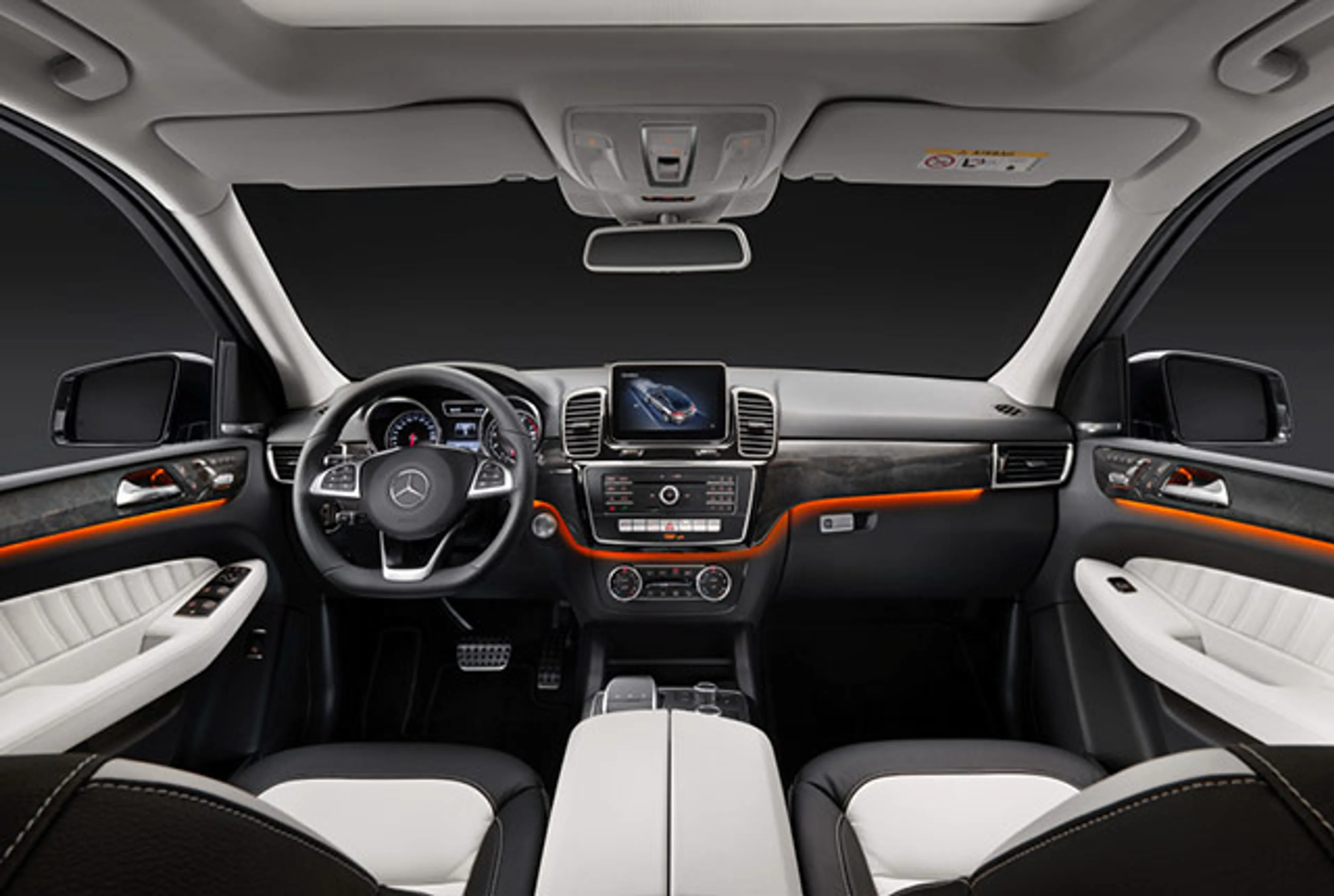 Mercedes-Benz GLE-Class thumbnail 3