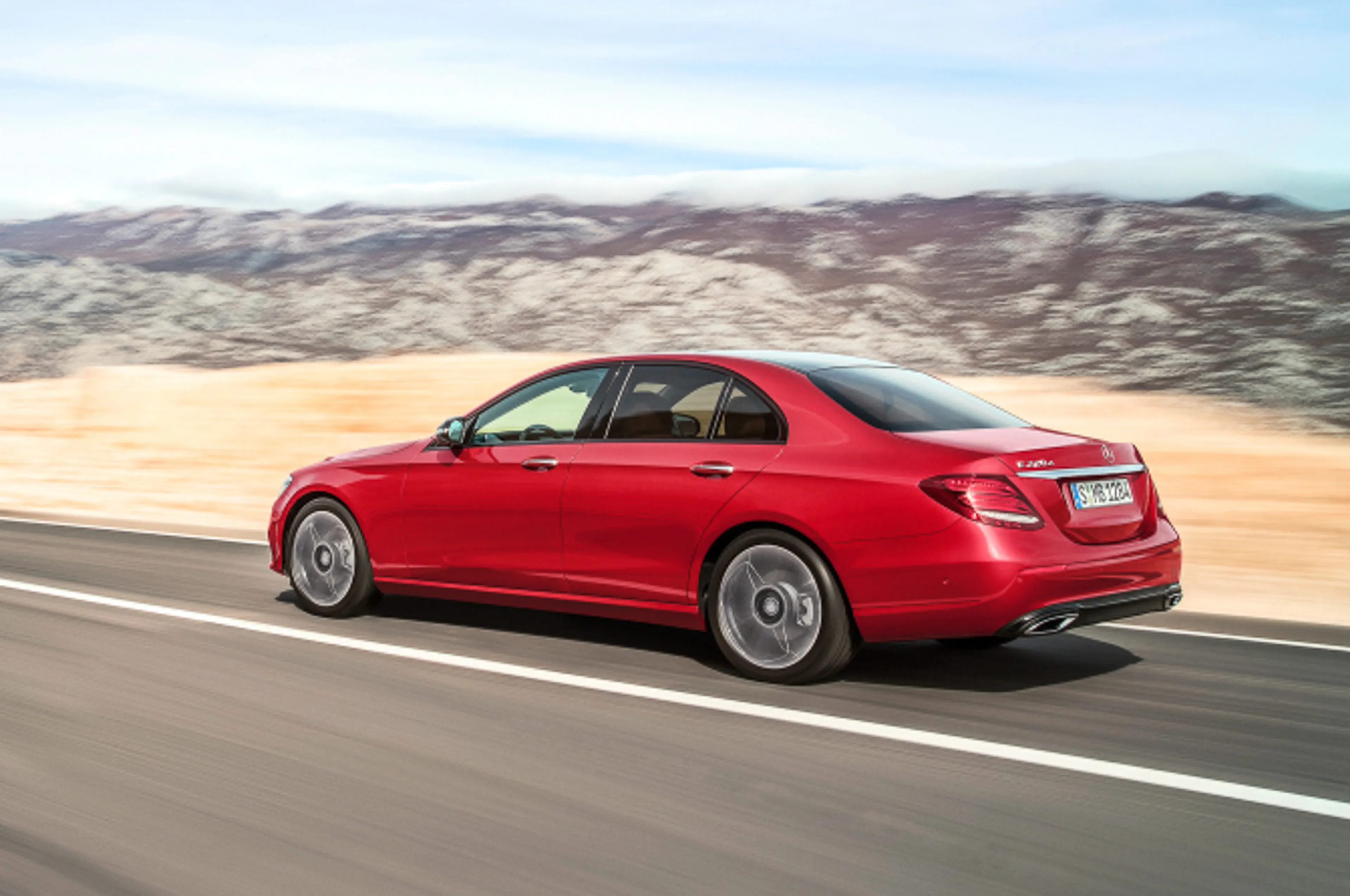 2020 Mercedes-Benz E-Class E 200 AMG Line thumbnail 2