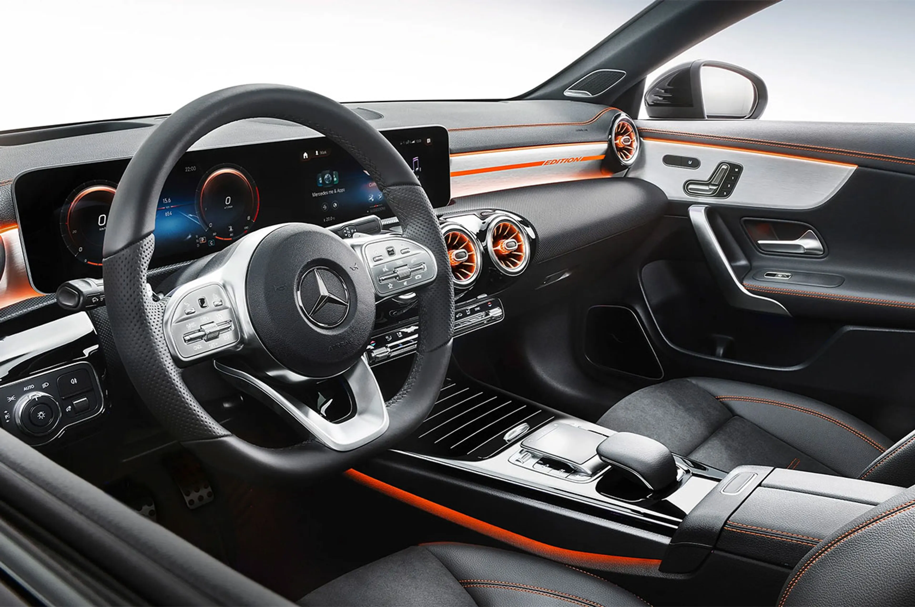 Mercedes-Benz CLA thumbnail 3