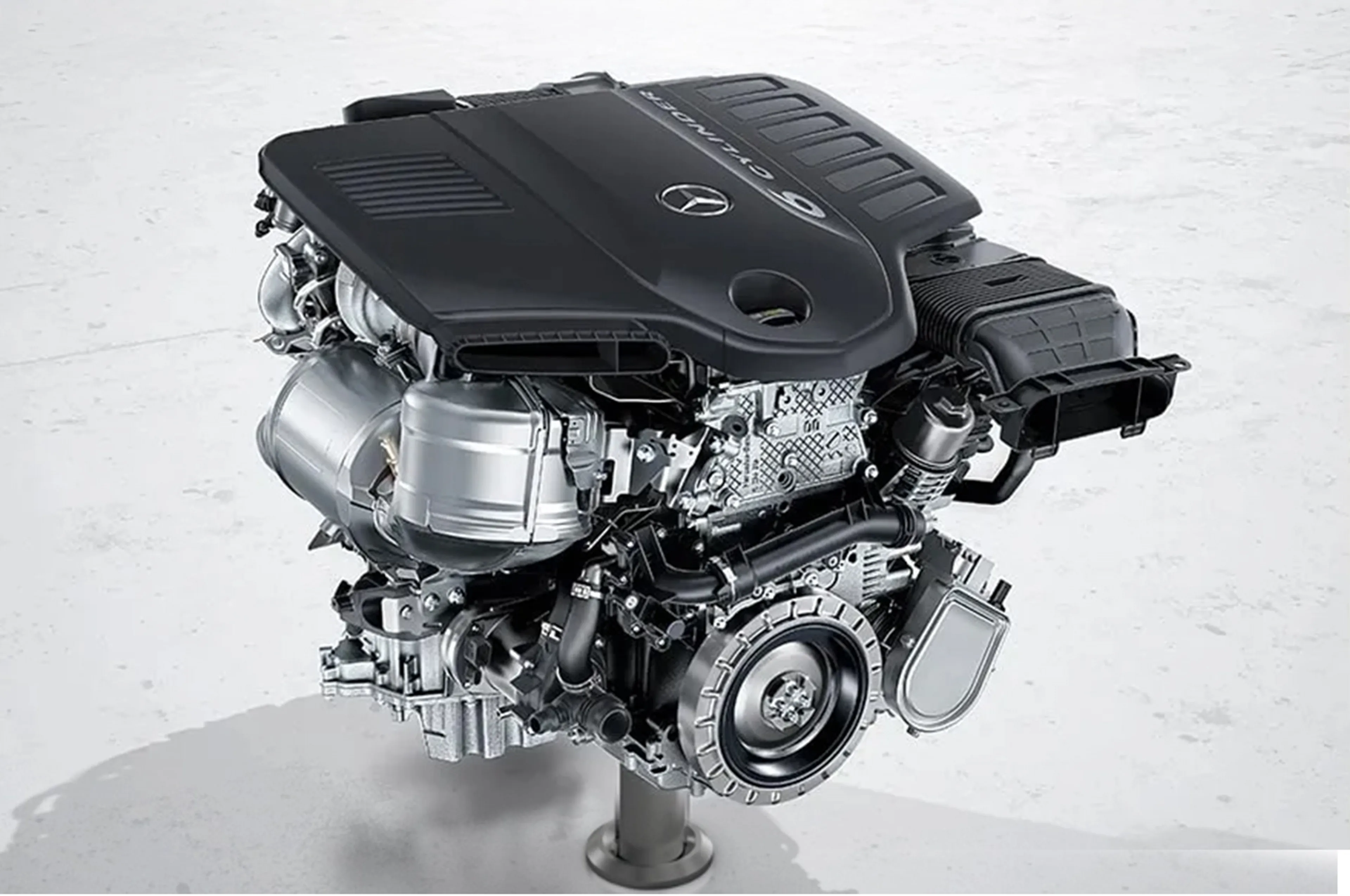 Mercedes-Benz GLE-Class PHEV thumbnail 4