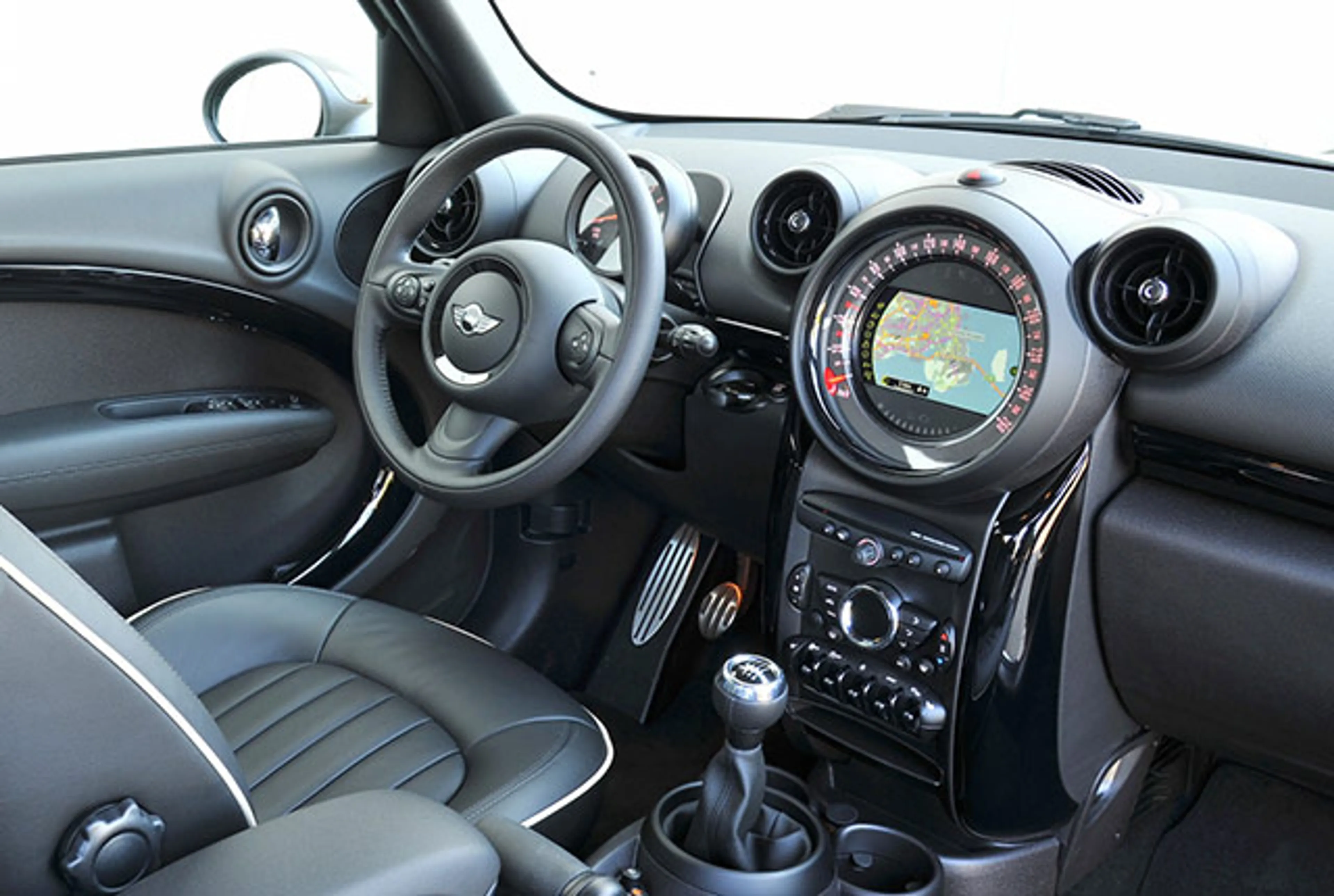 2015 Mini Countryman Cooper AT thumbnail 3