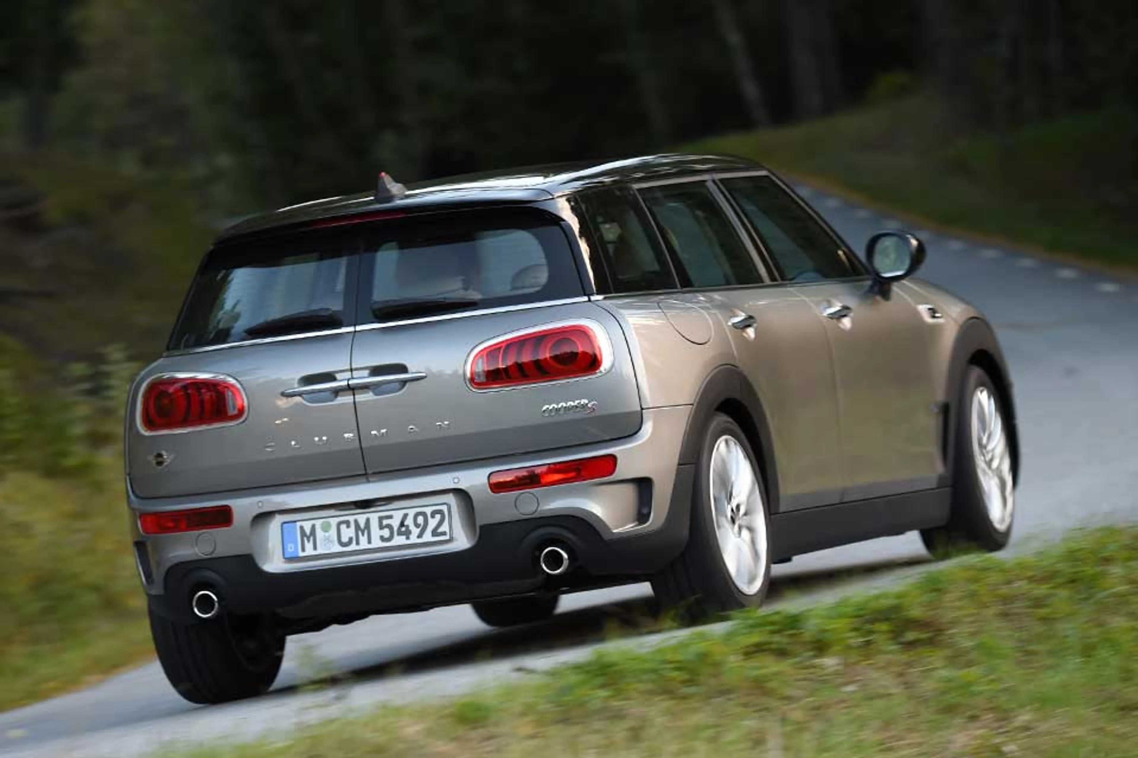 2016 Mini Clubman Cooper AT thumbnail 2