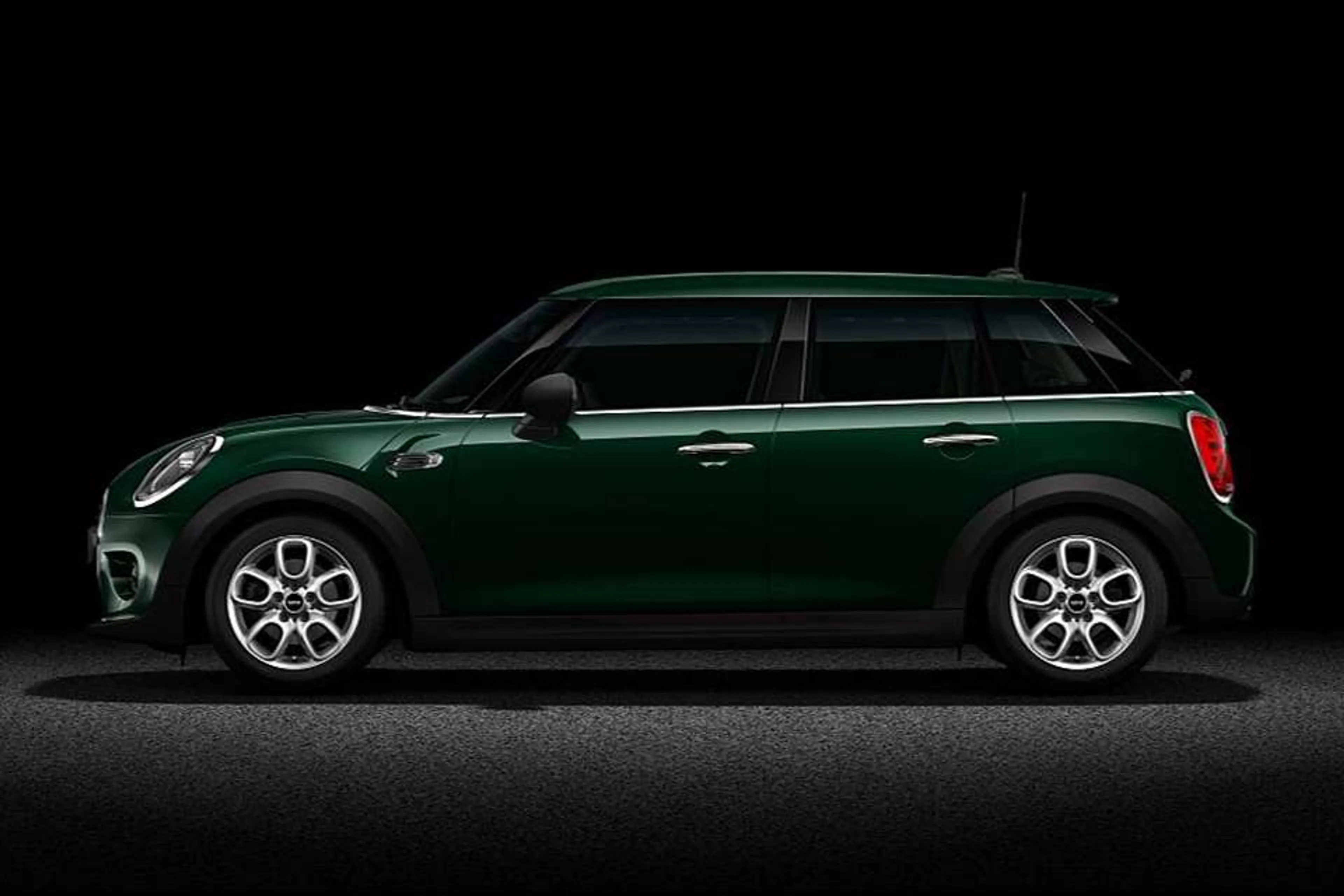 Mini One 5-Door thumbnail 4