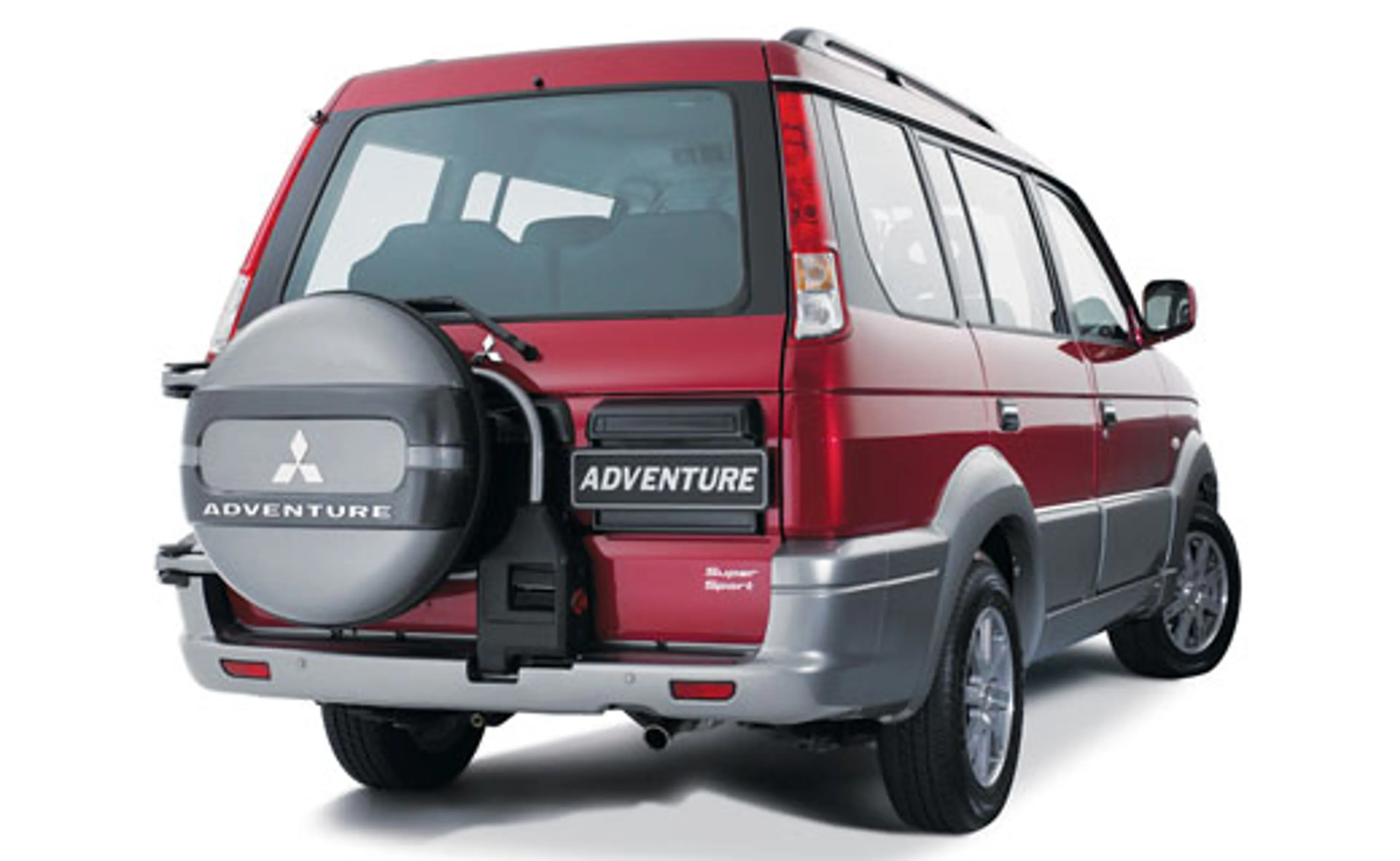 Mitsubishi Adventure thumbnail 2