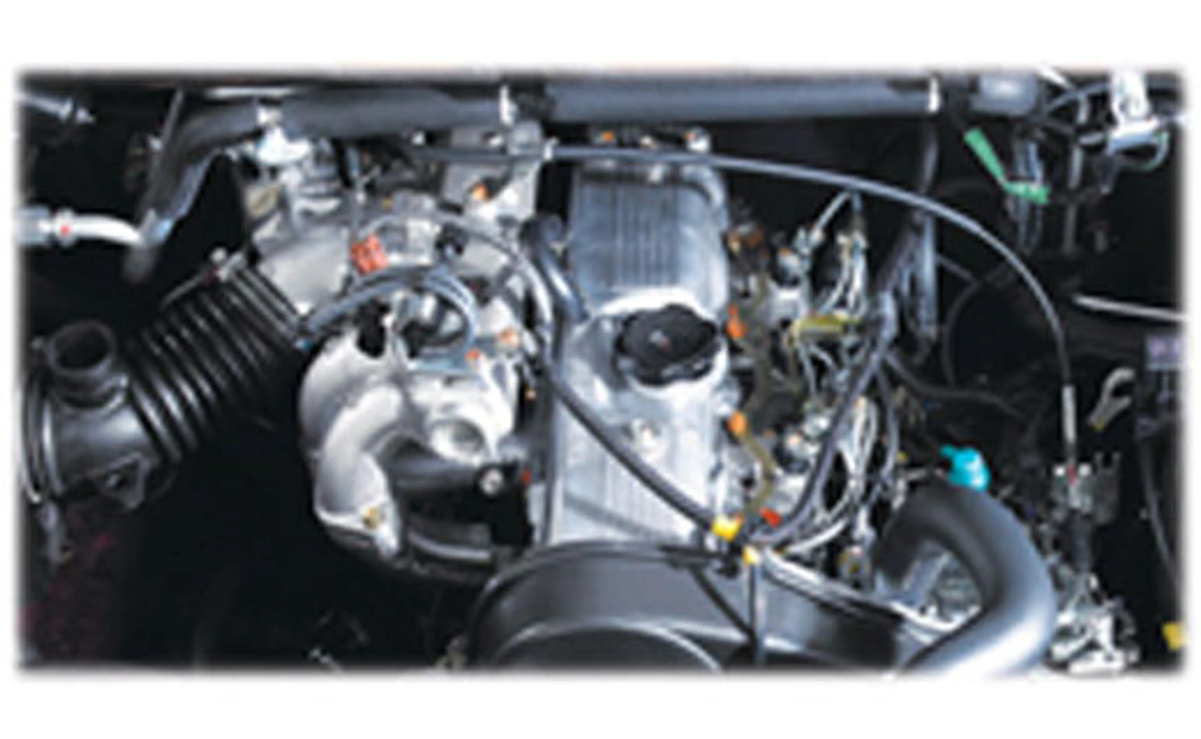 Mitsubishi Adventure thumbnail 4