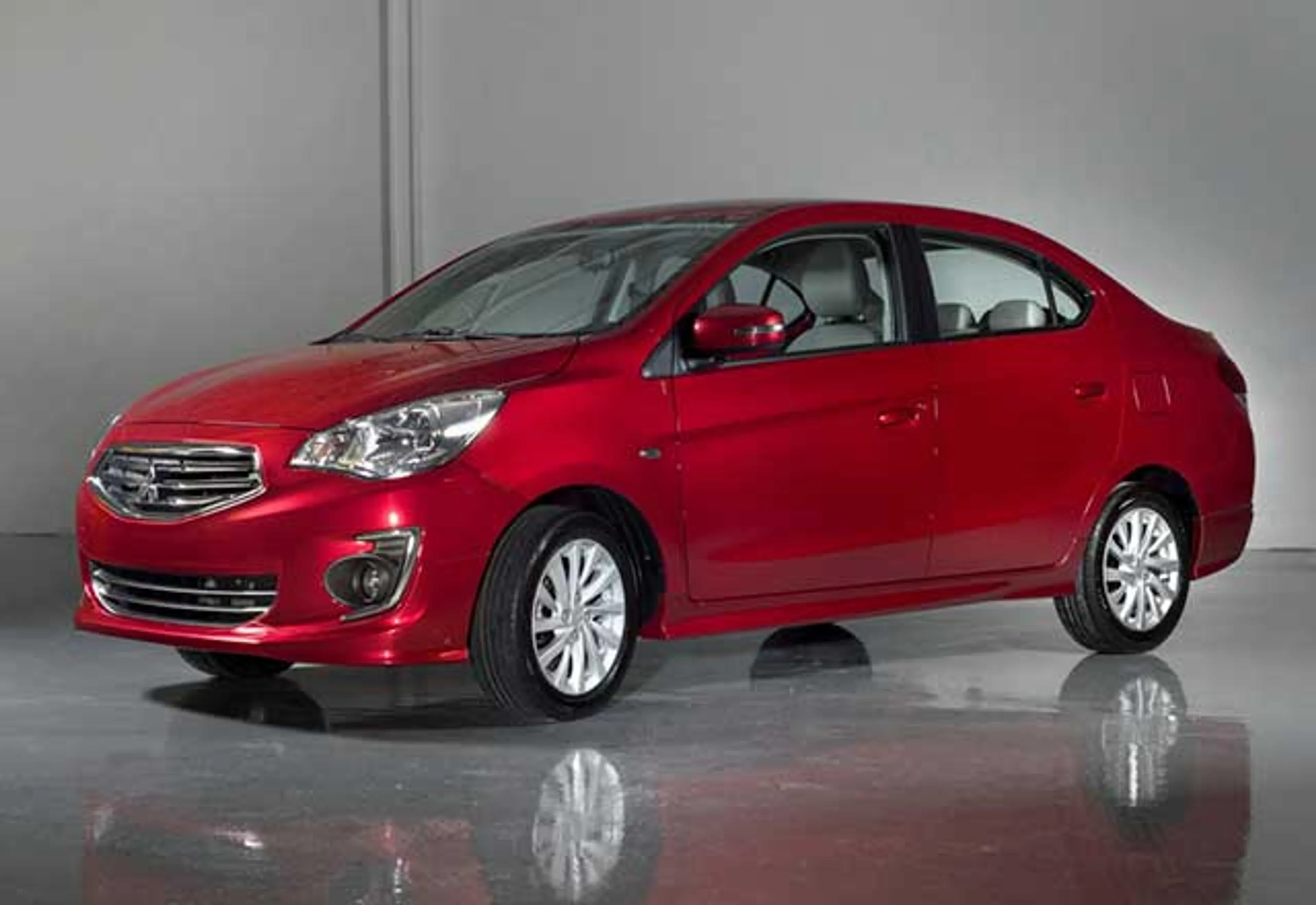 Mitsubishi Mirage G4 2015