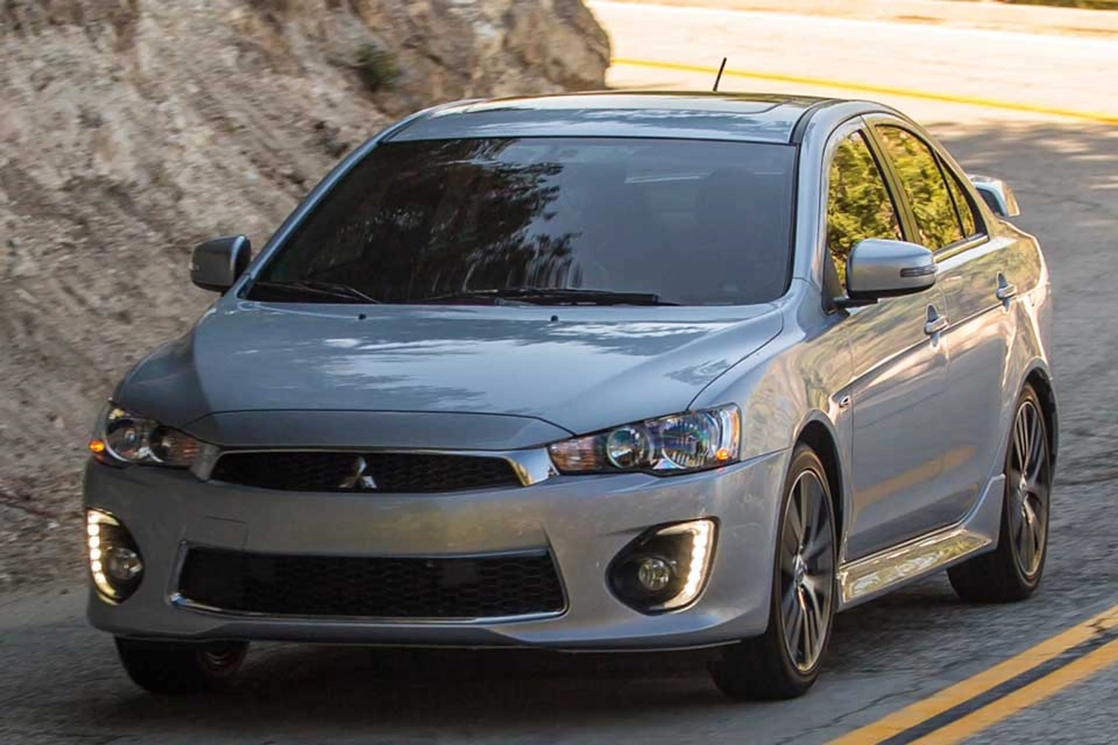 Mitsubishi Lancer EX 2016