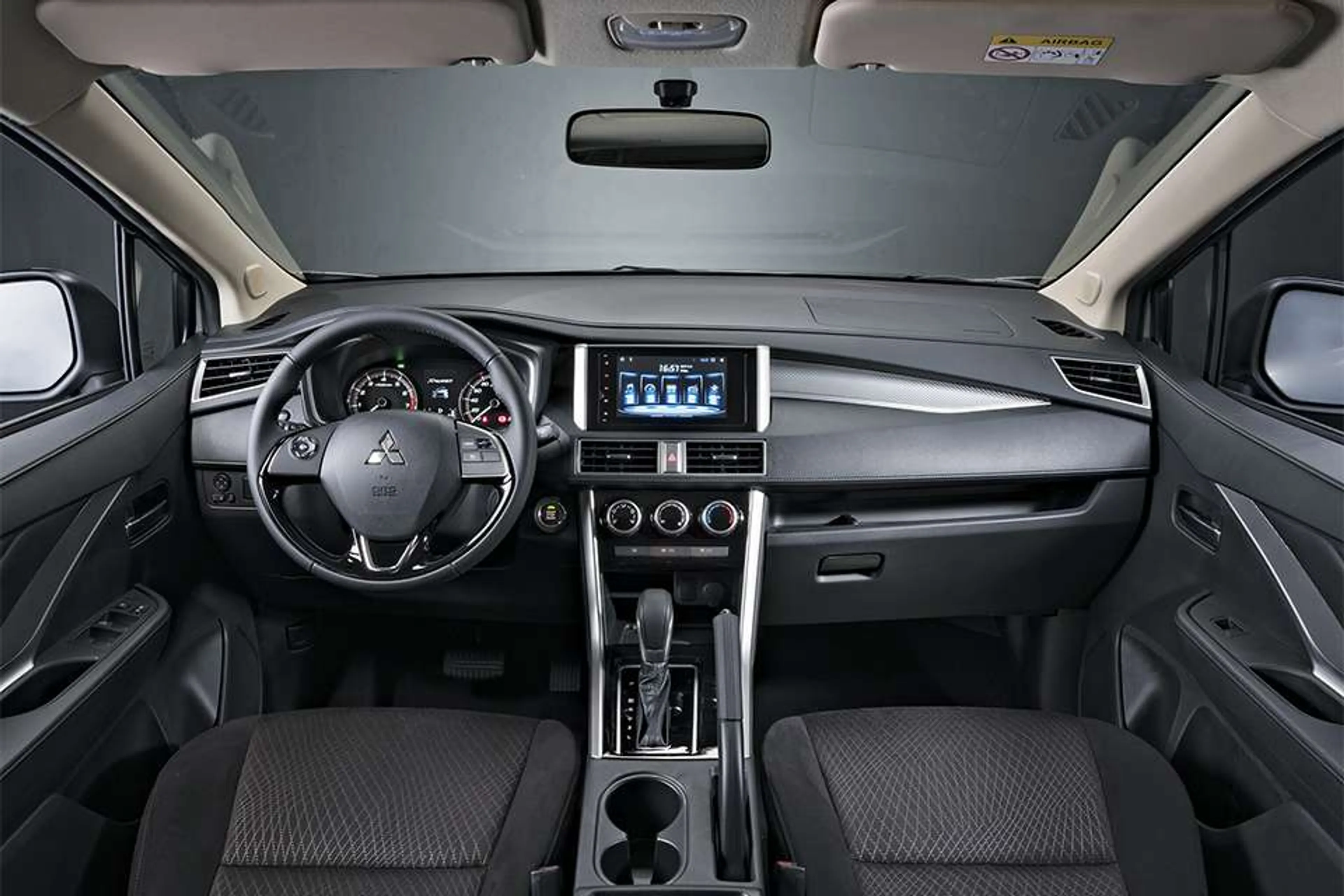 2018 Mitsubishi Xpander GLS Sport A/T thumbnail 3