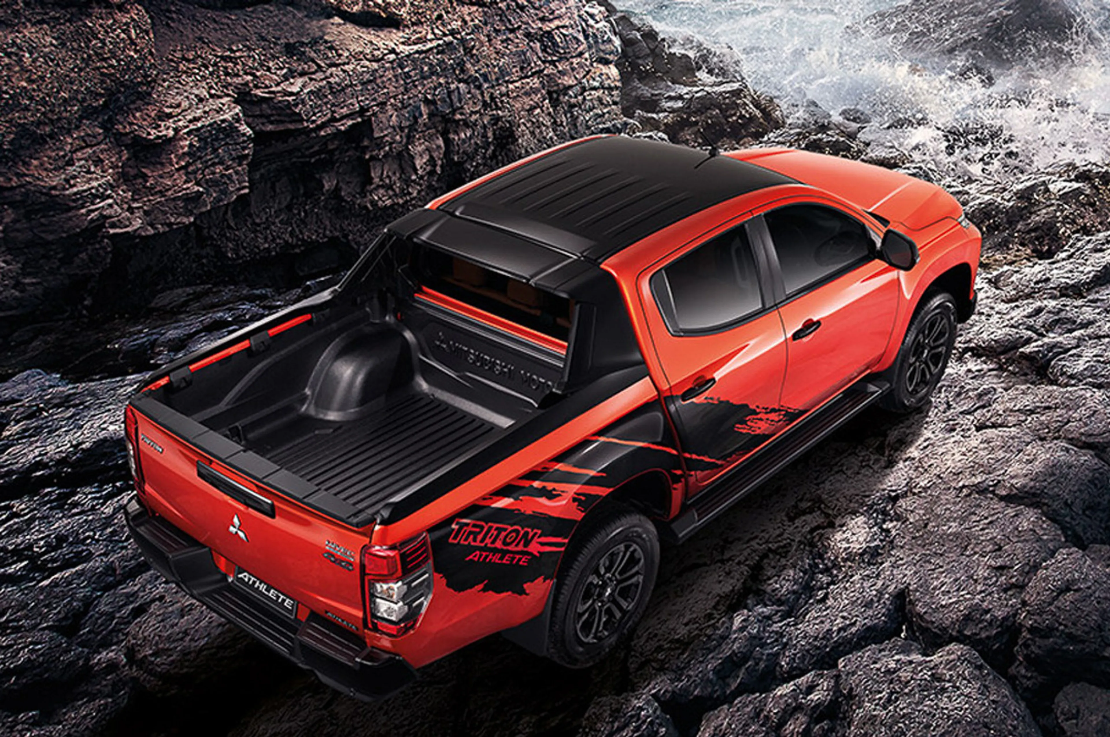 Mitsubishi Strada Athlete thumbnail 2