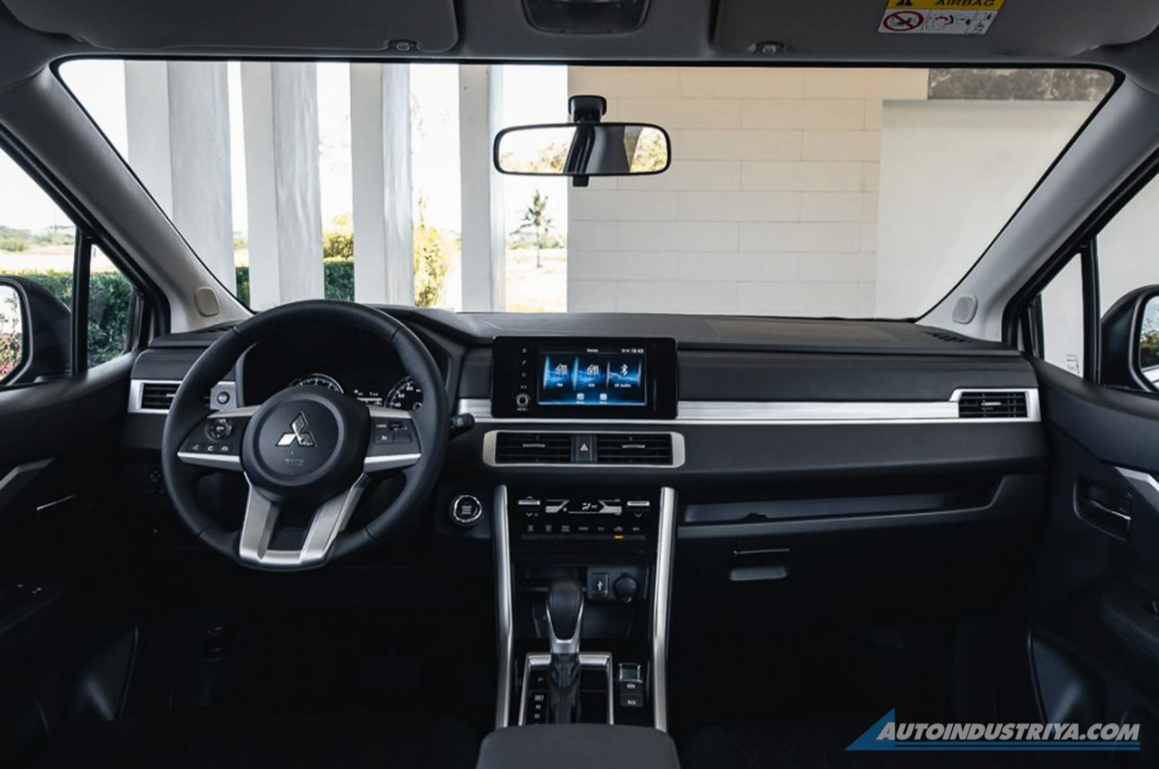 2022 Mitsubishi Xpander 1.5 GLX M/T thumbnail 3