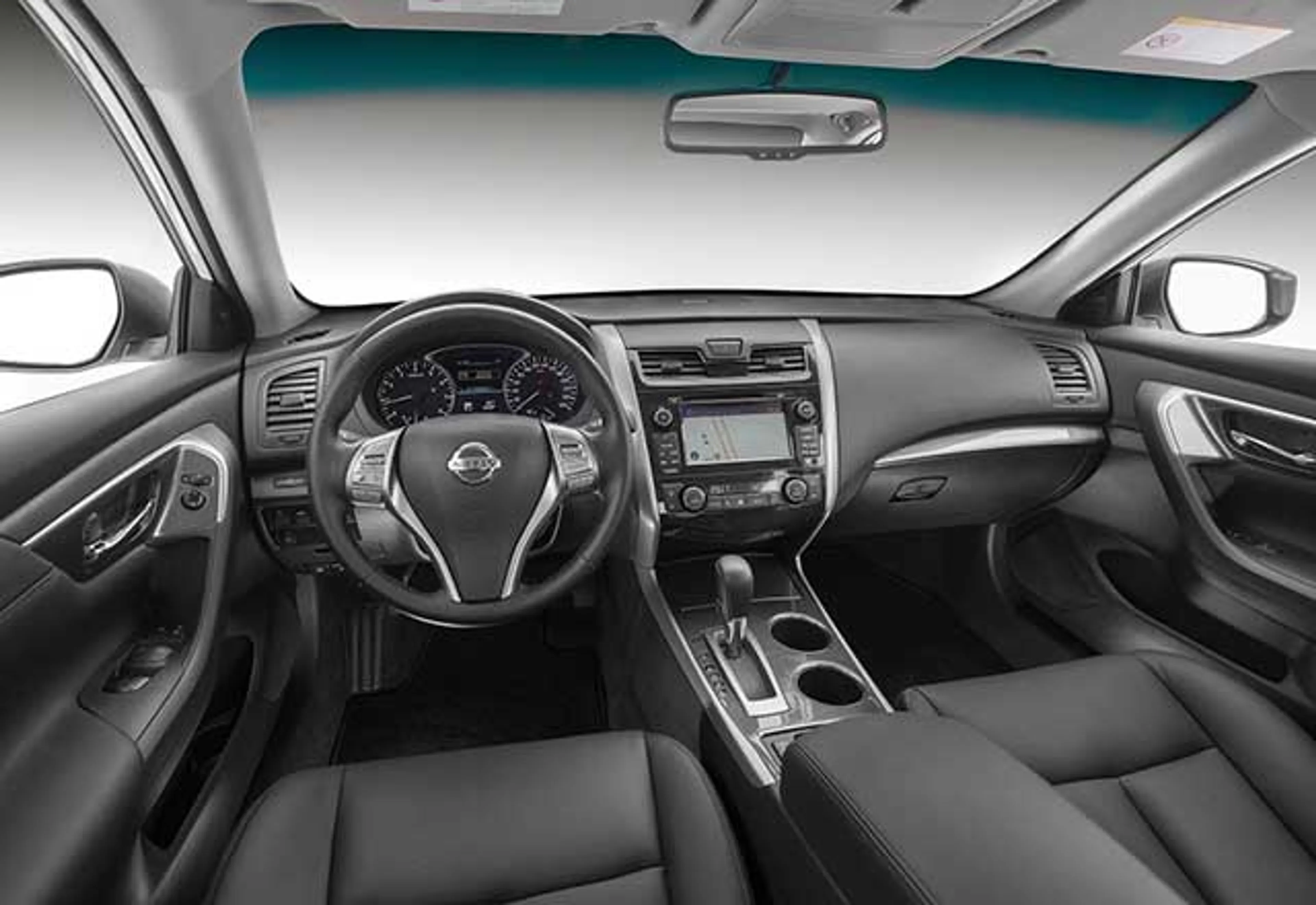 2015 Nissan Altima 2.5L SV CVT thumbnail 3