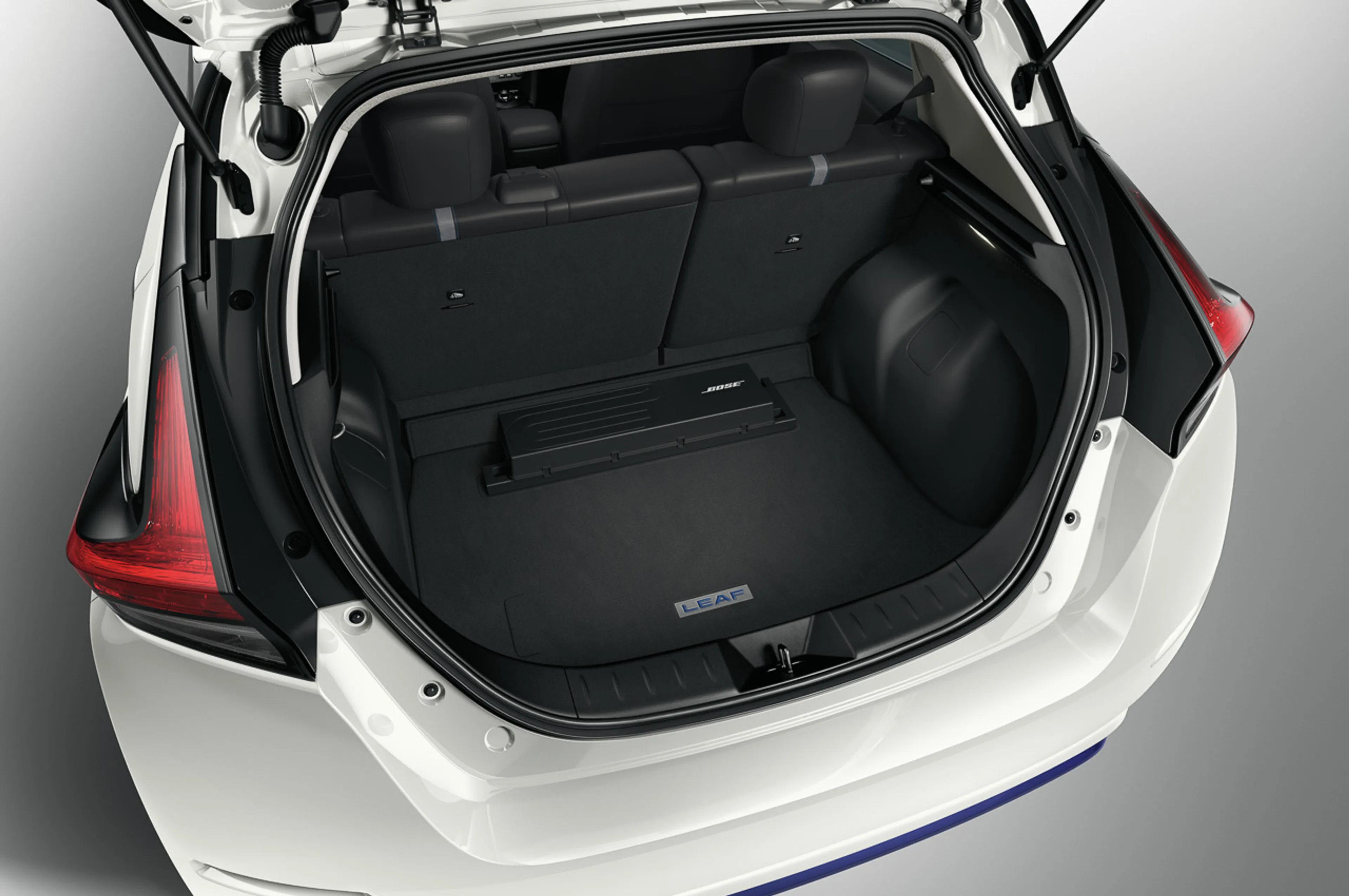 2021 Nissan Leaf EV thumbnail 4