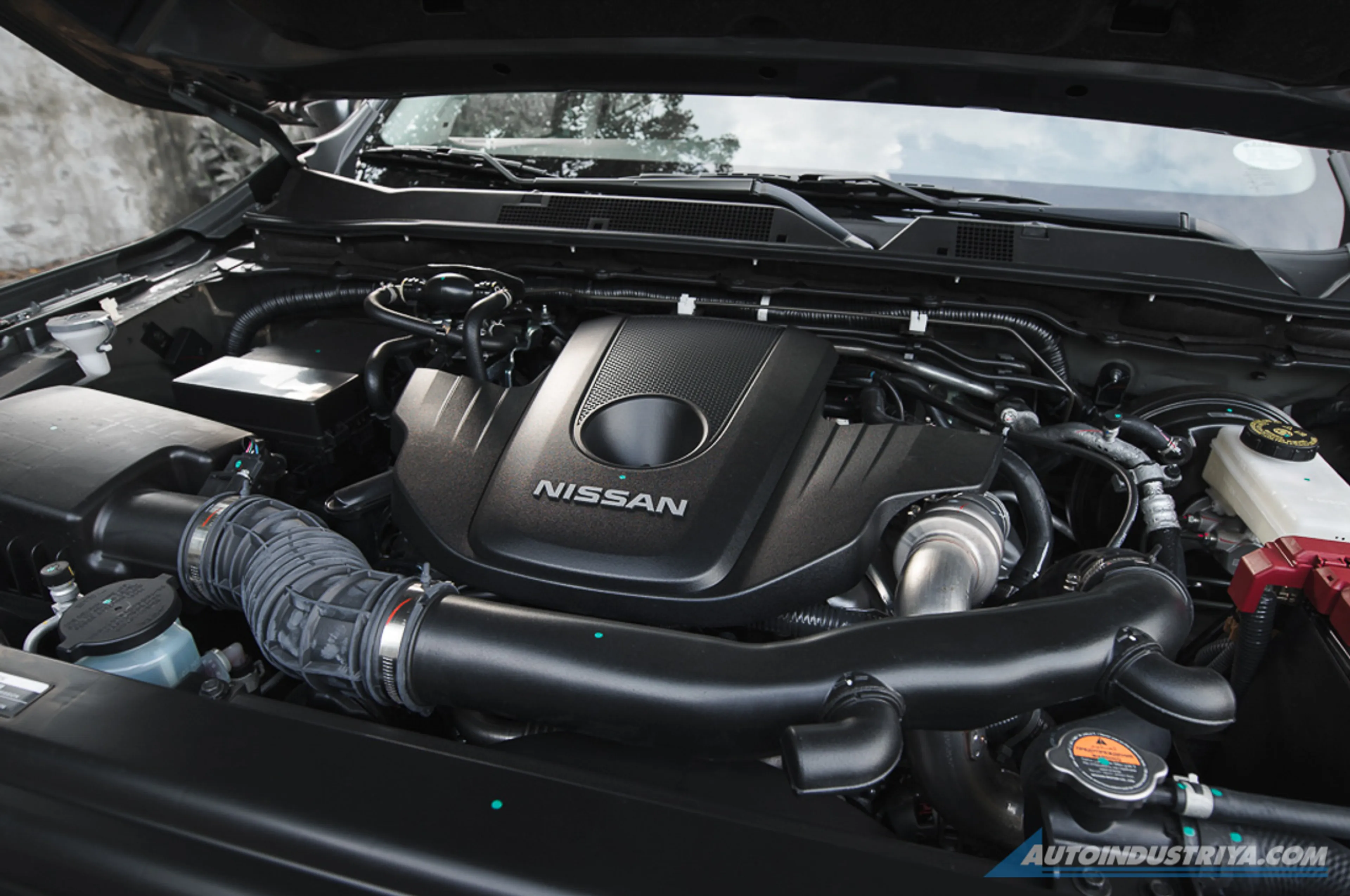 Nissan Terra thumbnail 4