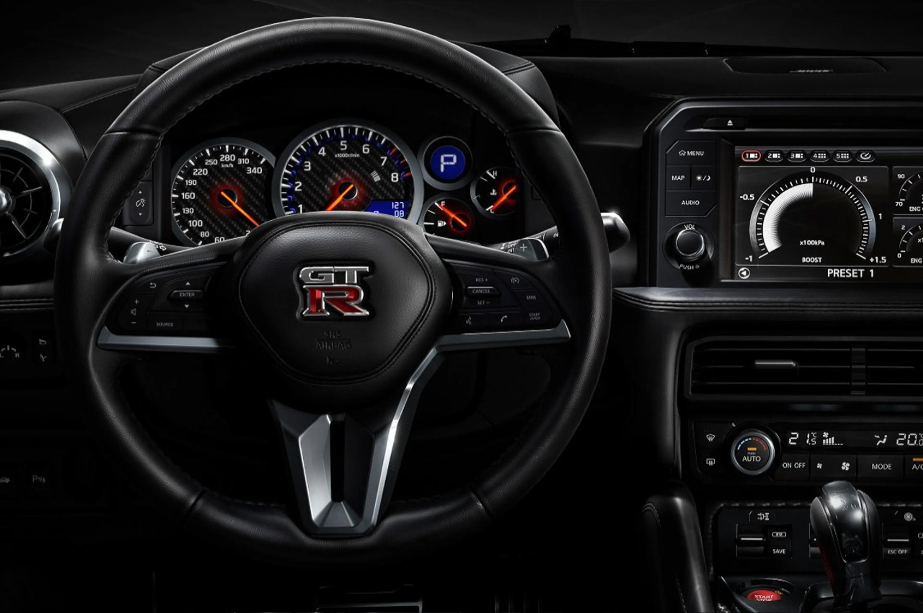 Nissan GT-R thumbnail 3