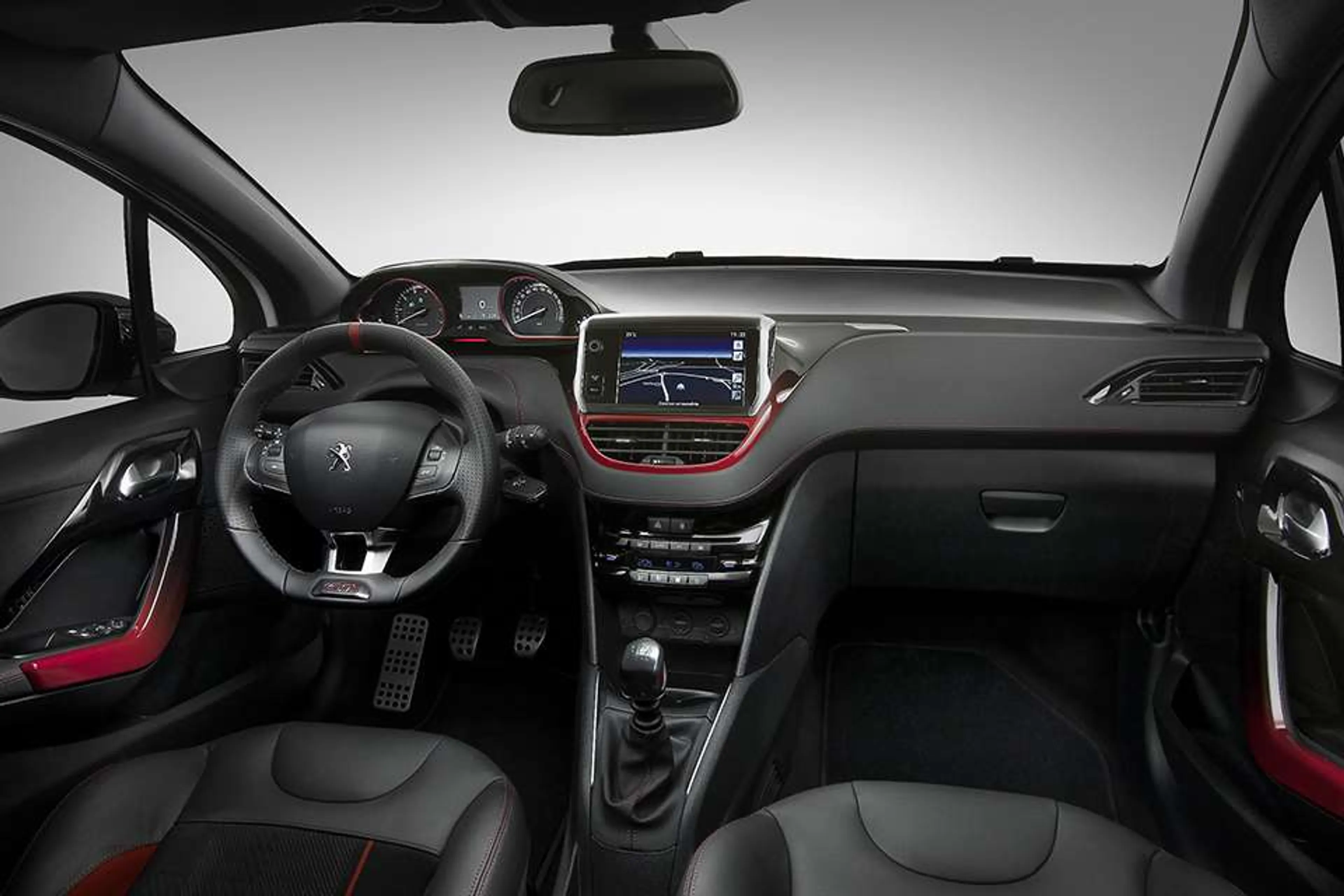 Peugeot 208 GTI thumbnail 3