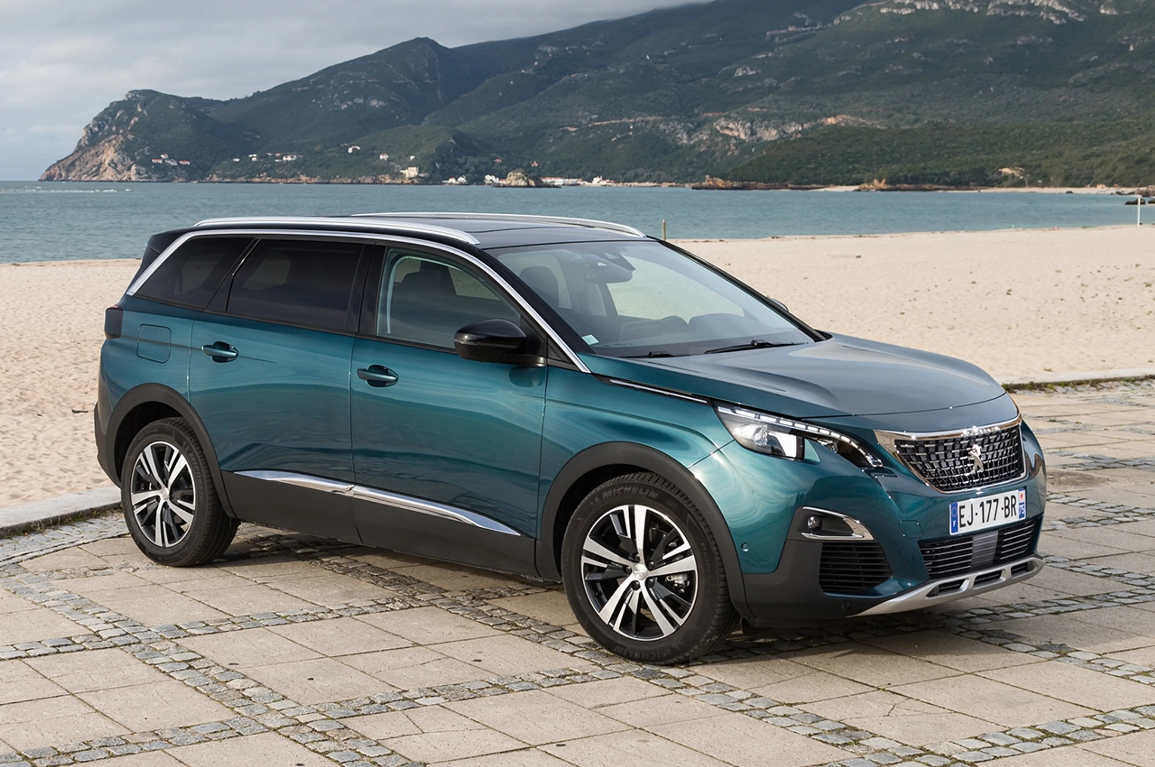 2019 Peugeot 5008 1.6 THP — photo 1