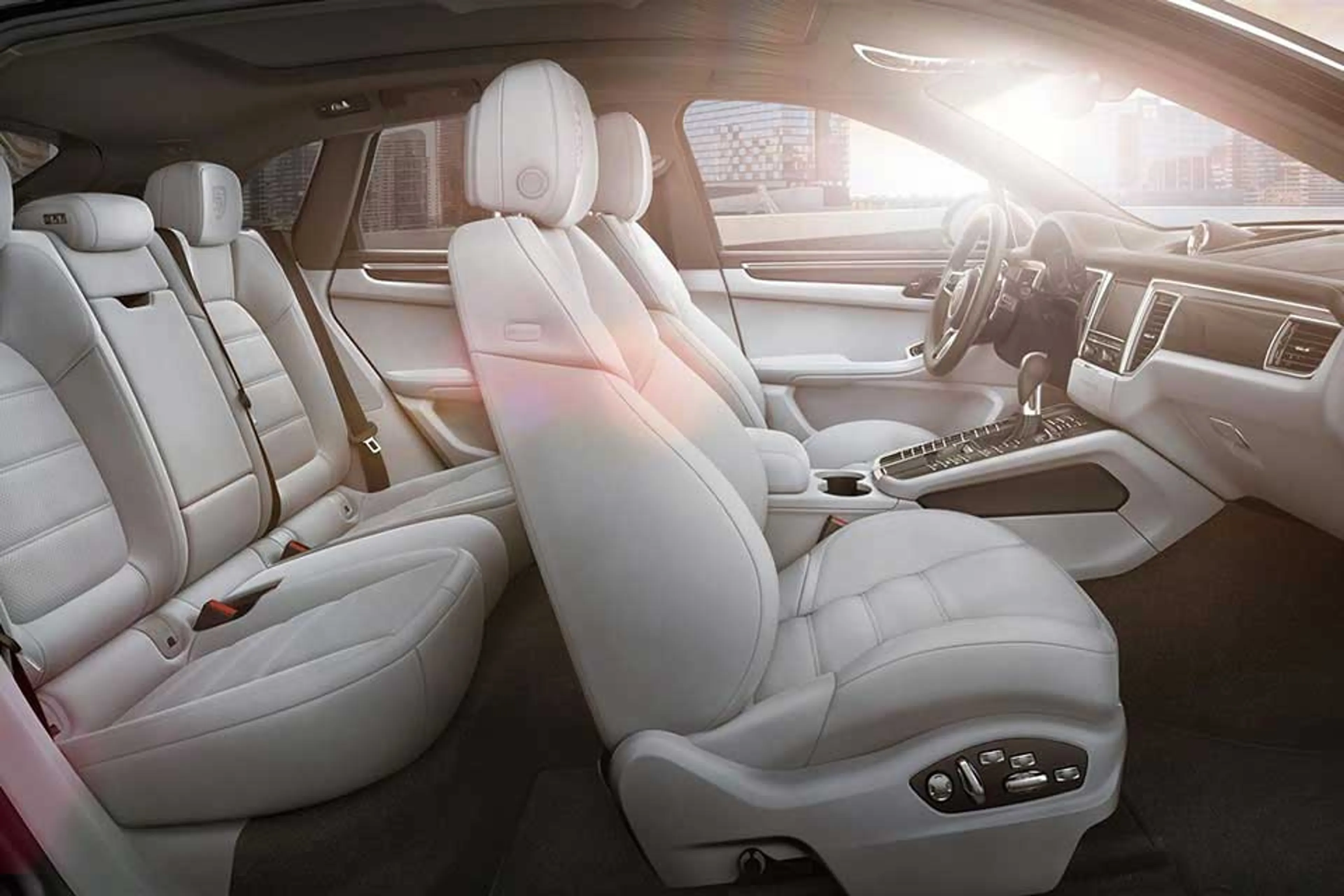 2015 Porsche Macan Turbo thumbnail 3