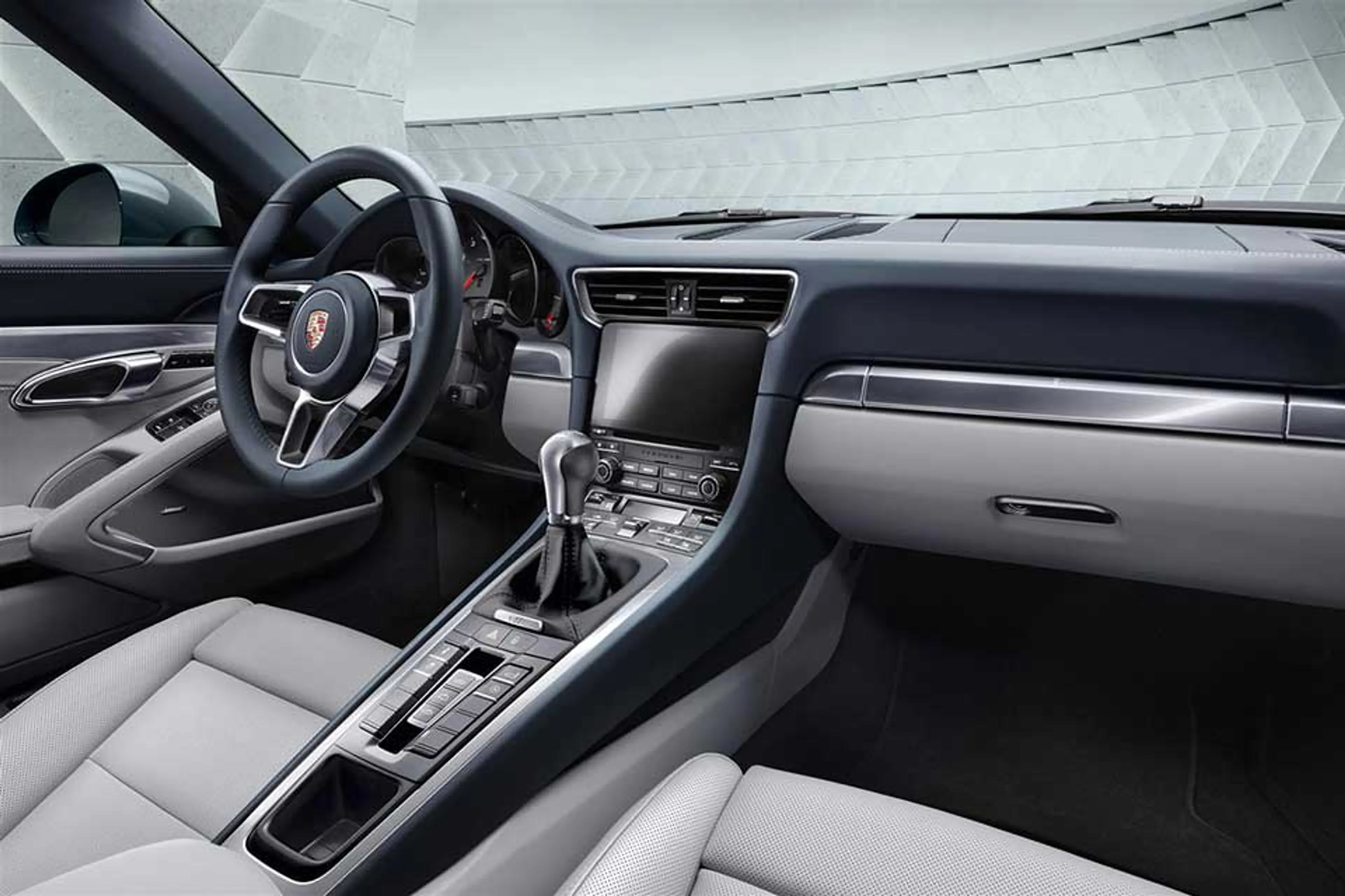 2016 Porsche 911 Standard thumbnail 3