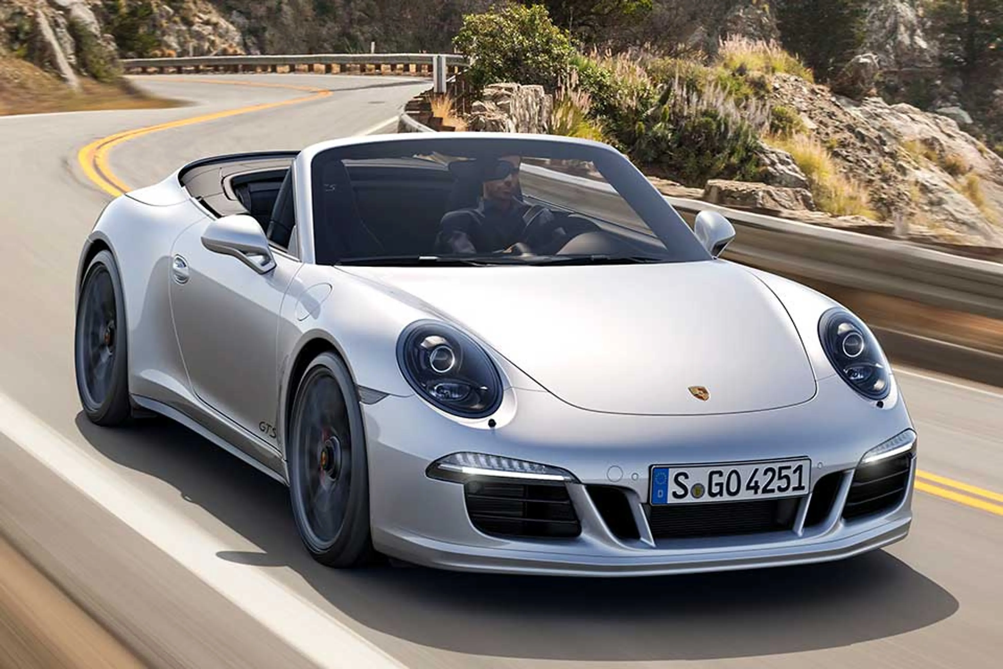 Porsche 911 Carrera Cabriolet 2016