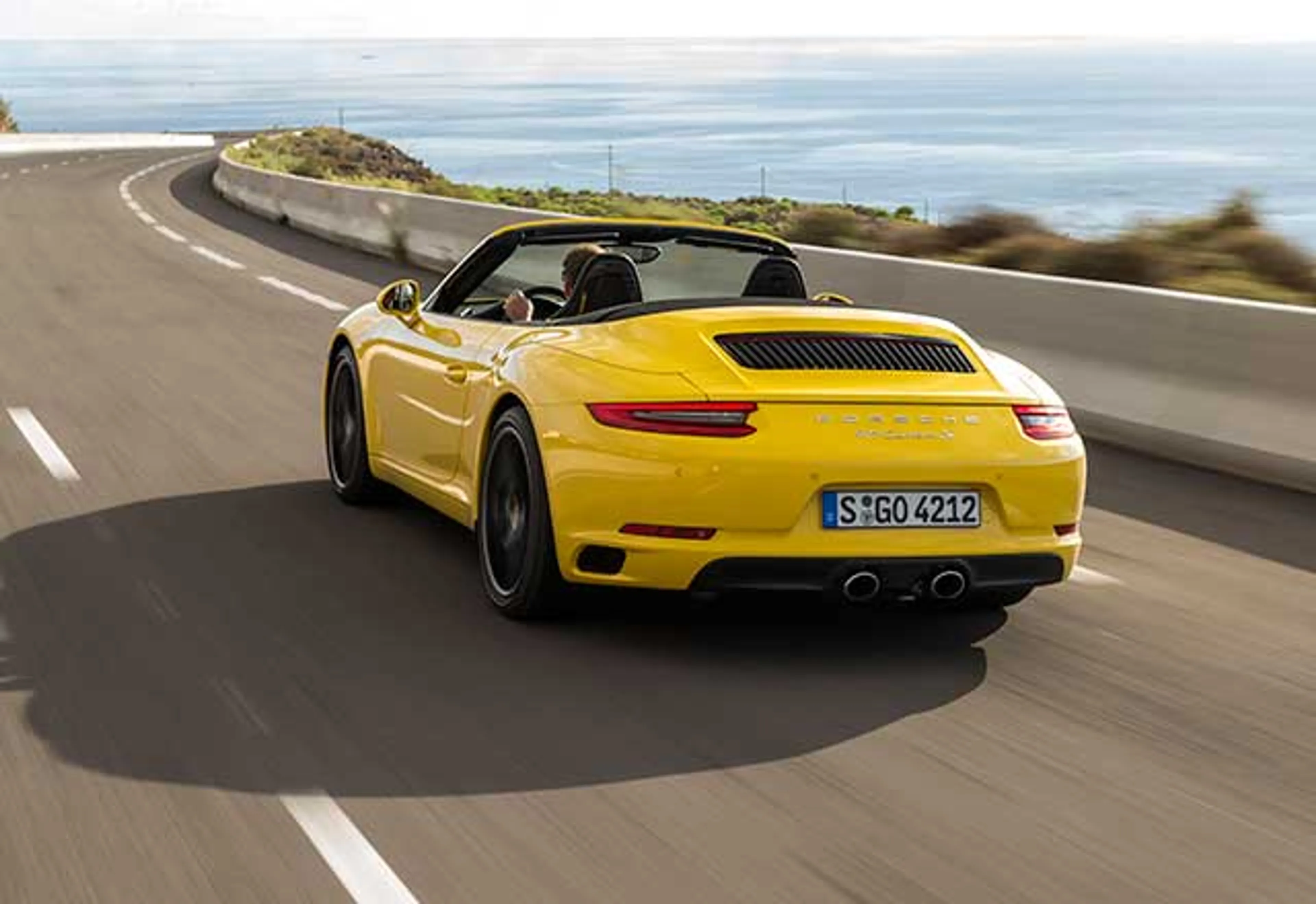 Porsche 911 Carrera Cabriolet thumbnail 2