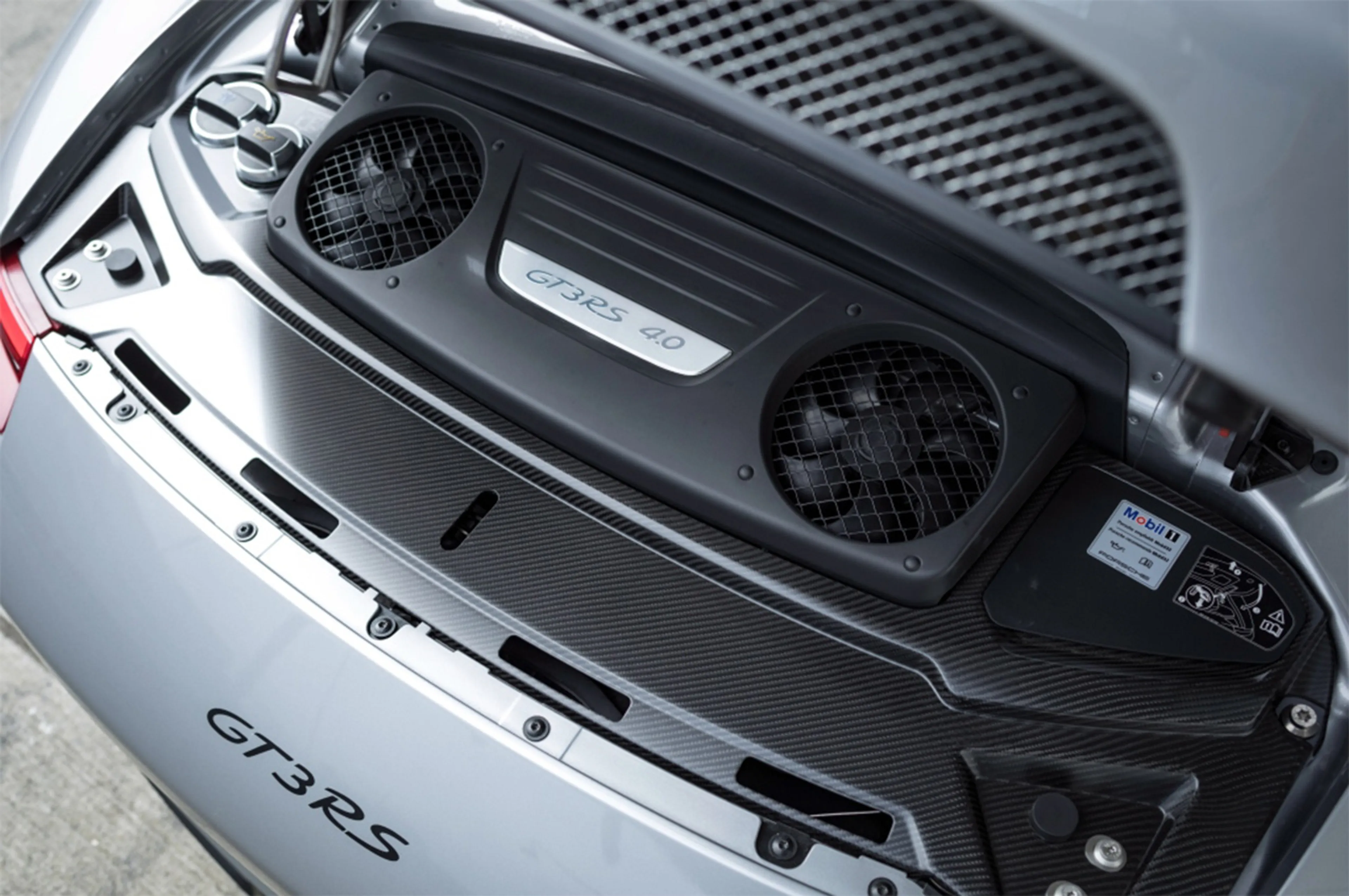 Porsche 911 GT3 RS thumbnail 4