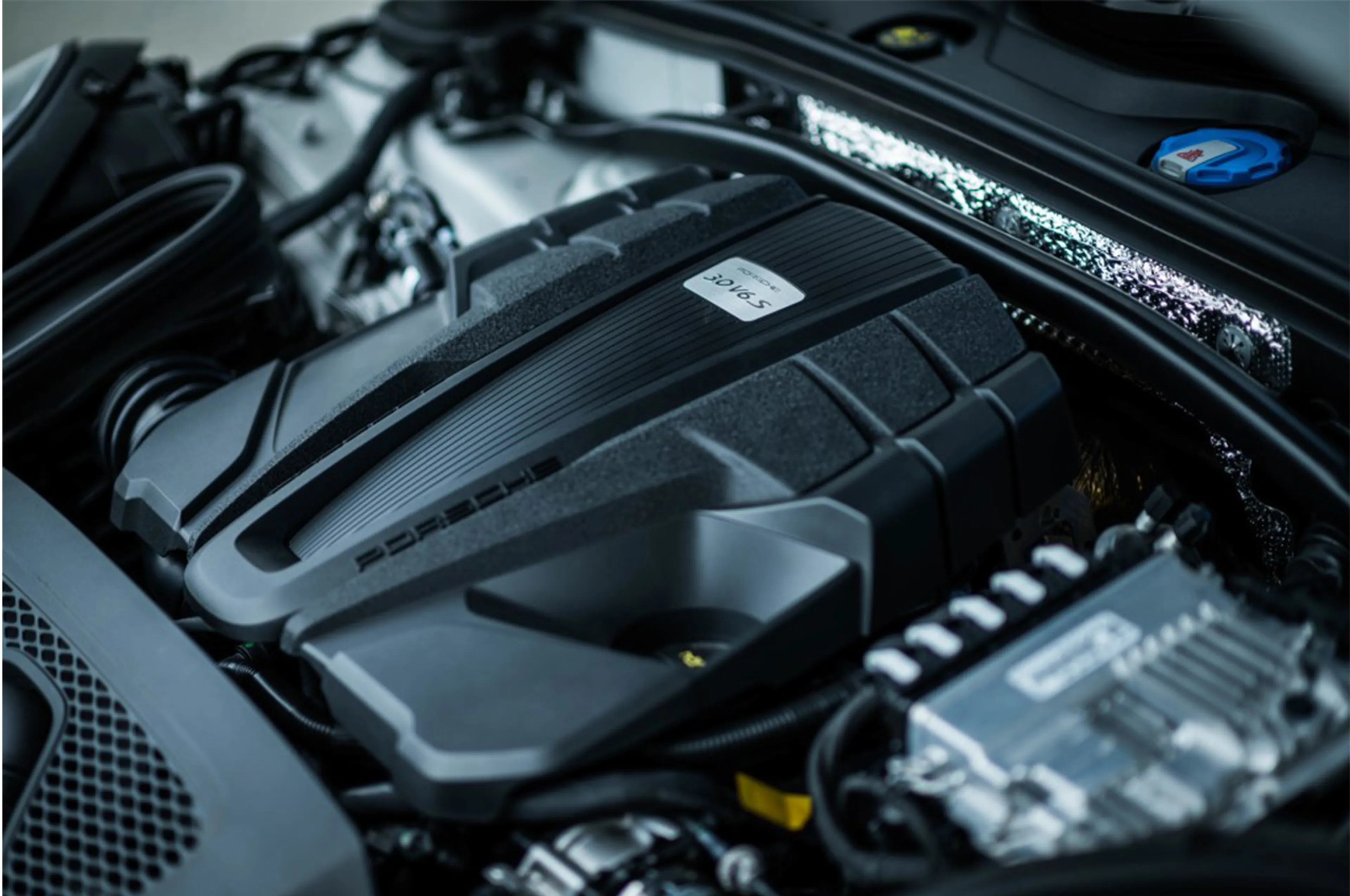 Porsche Macan thumbnail 4