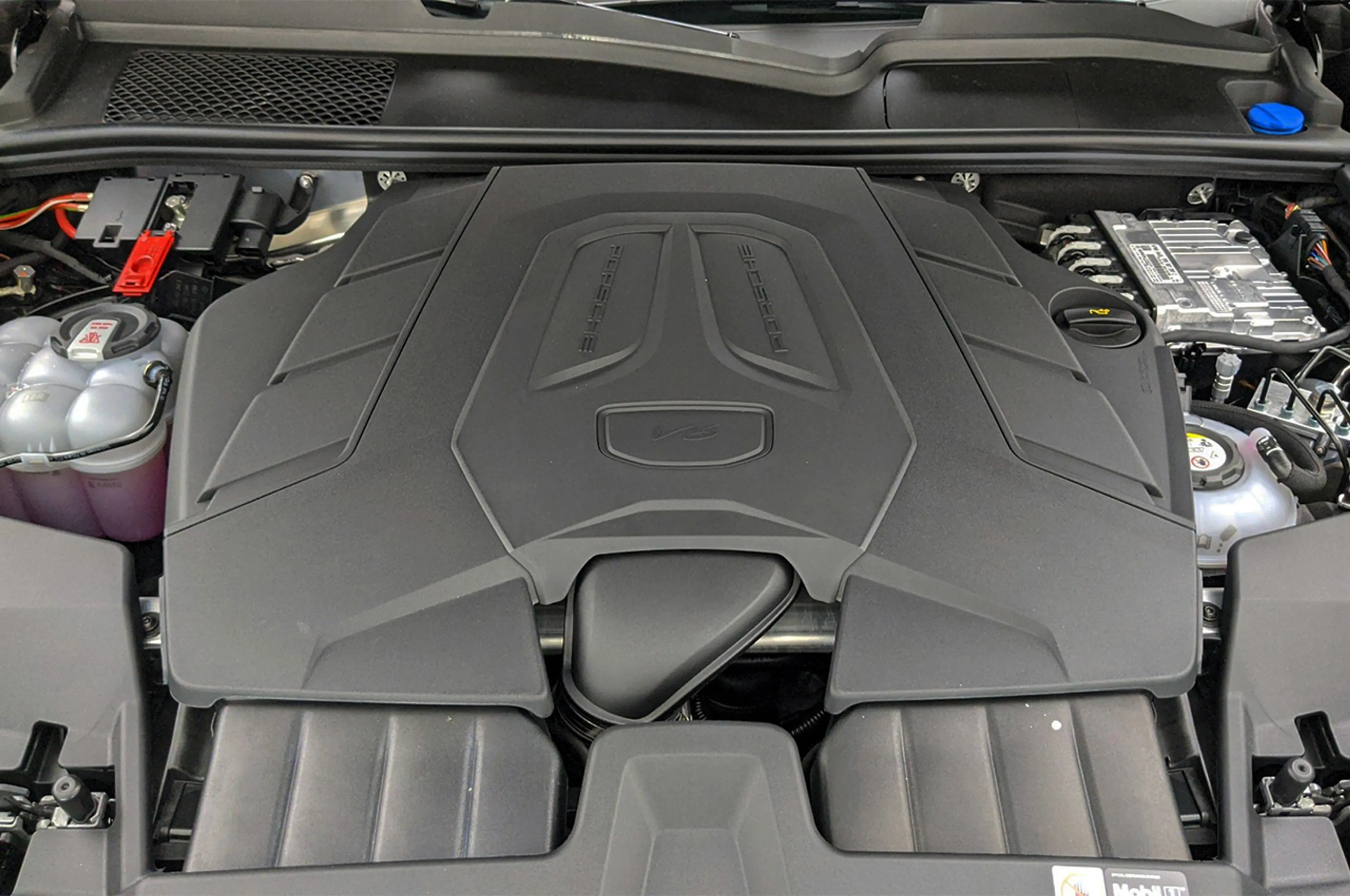 Porsche Cayenne thumbnail 4