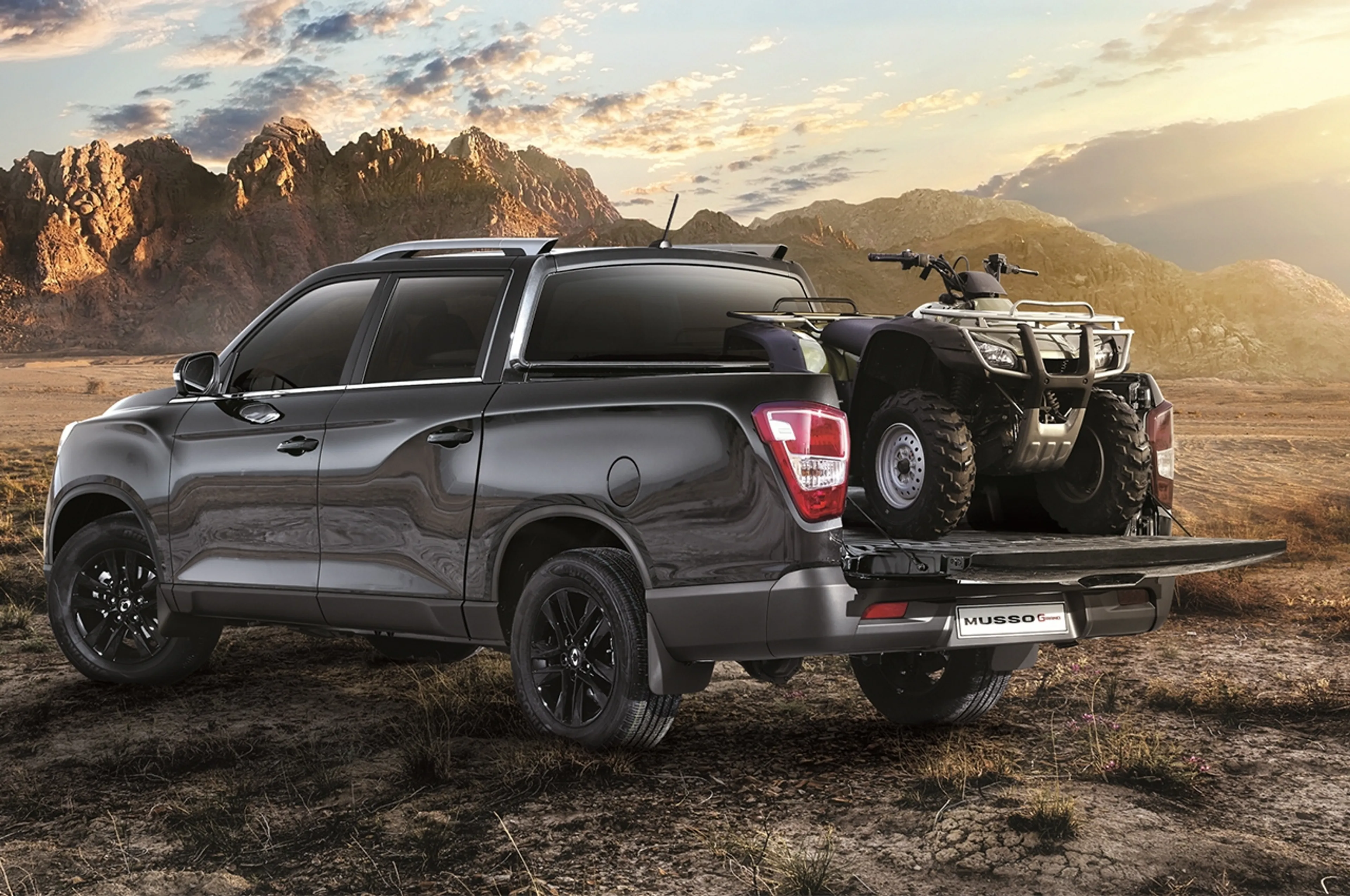 SsangYong Musso Grand thumbnail 2