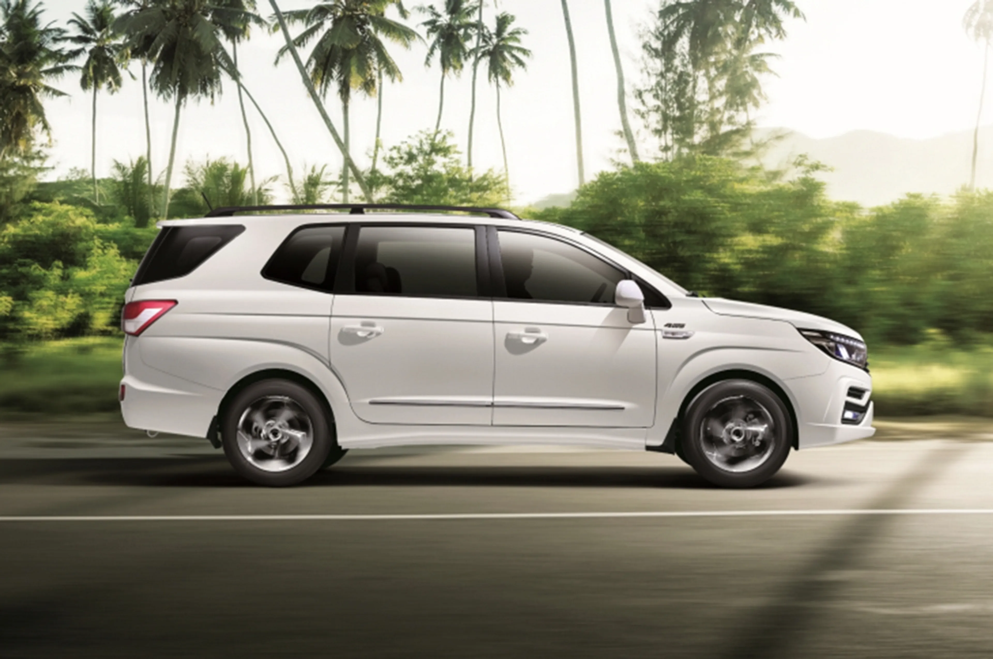 SsangYong Rodius thumbnail 4