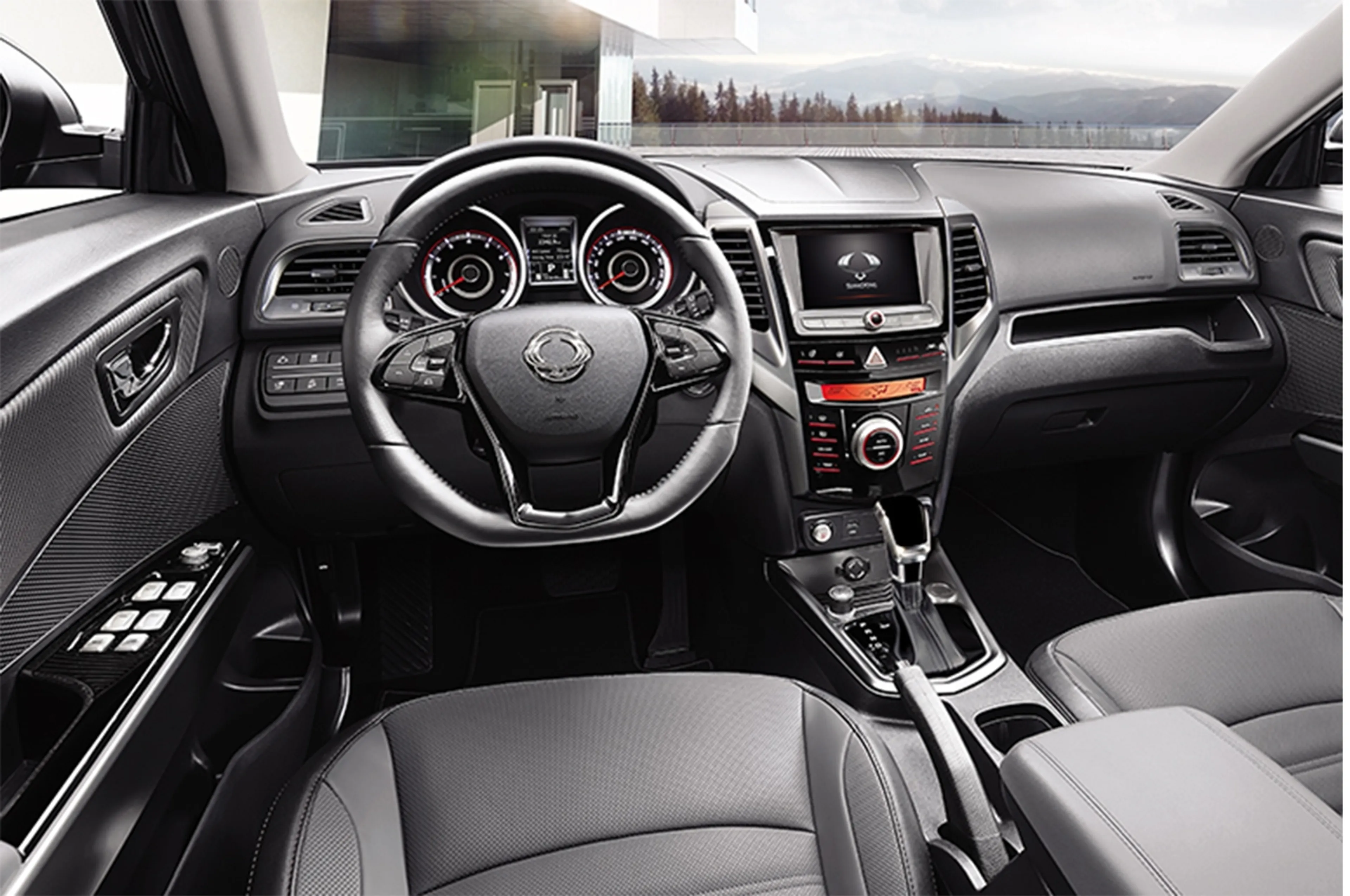 SsangYong Tivoli XLV thumbnail 3