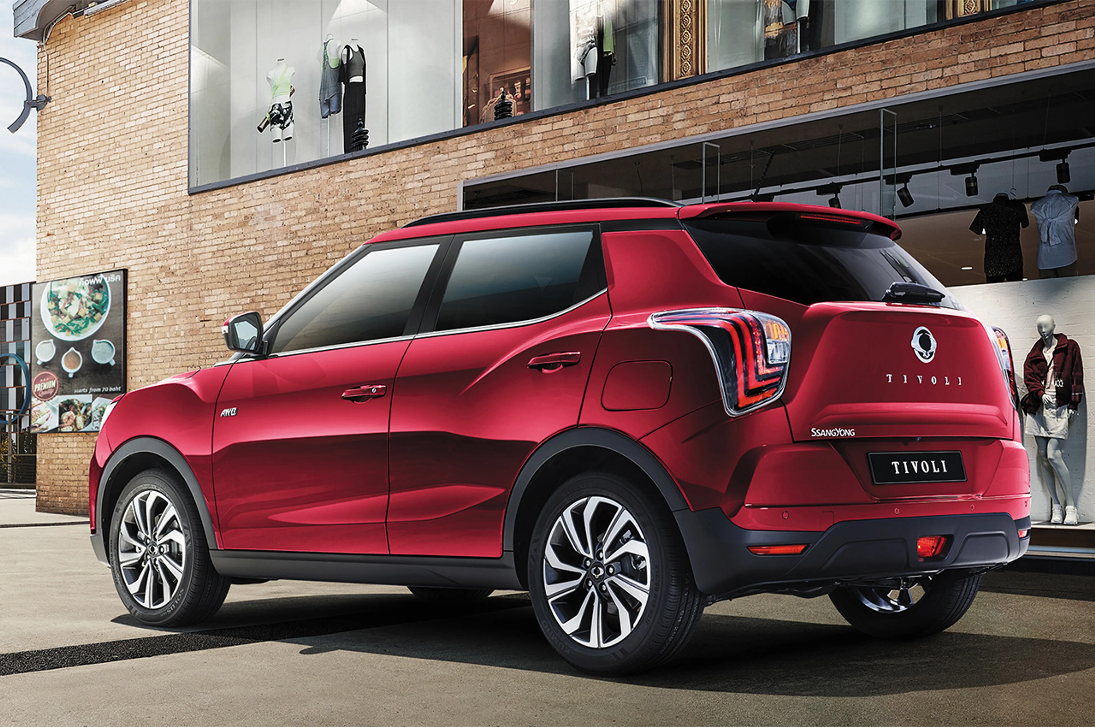 SsangYong Tivoli thumbnail 2
