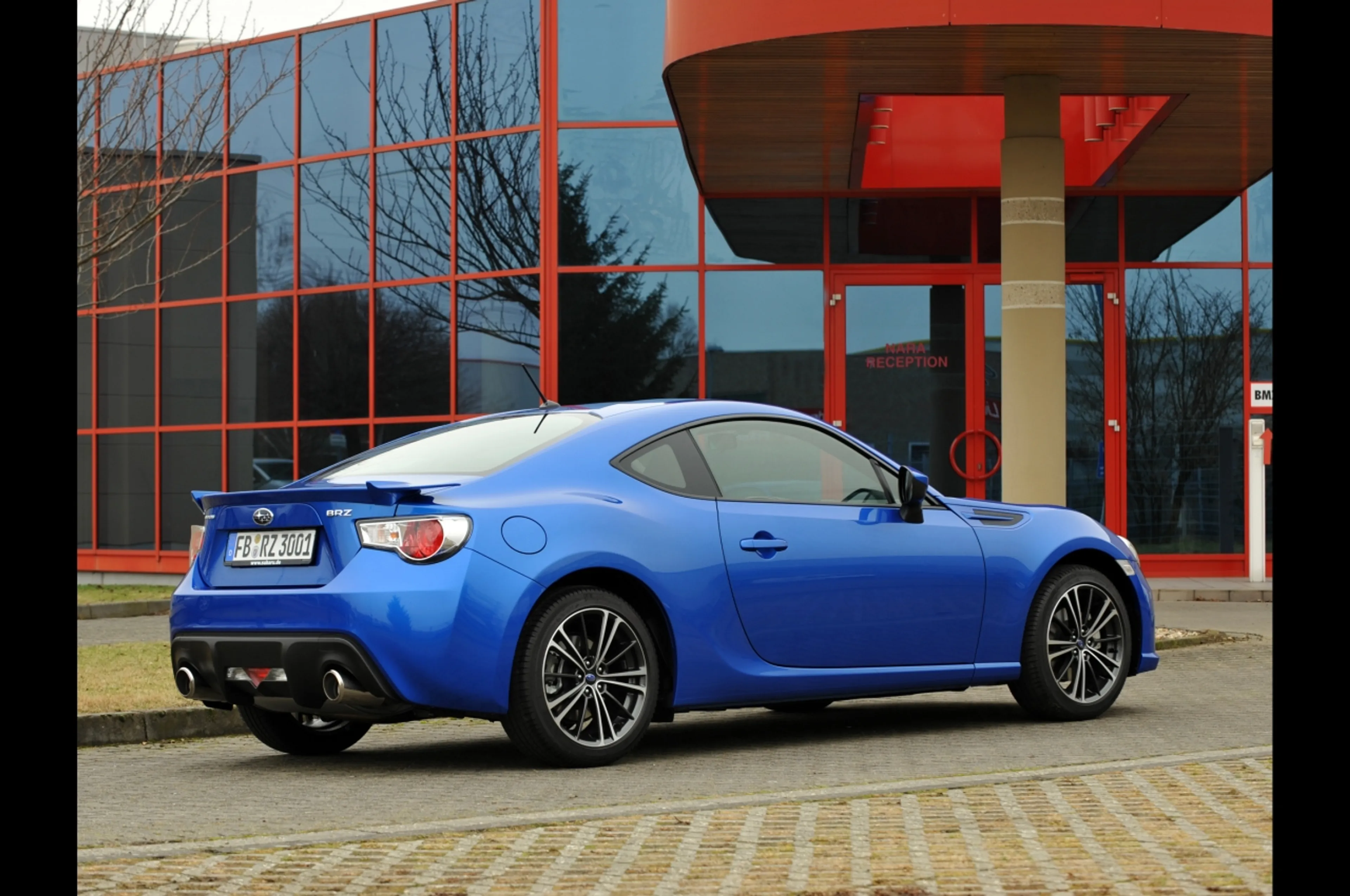 2015 Subaru BRZ 2.0 Coupe MT thumbnail 2