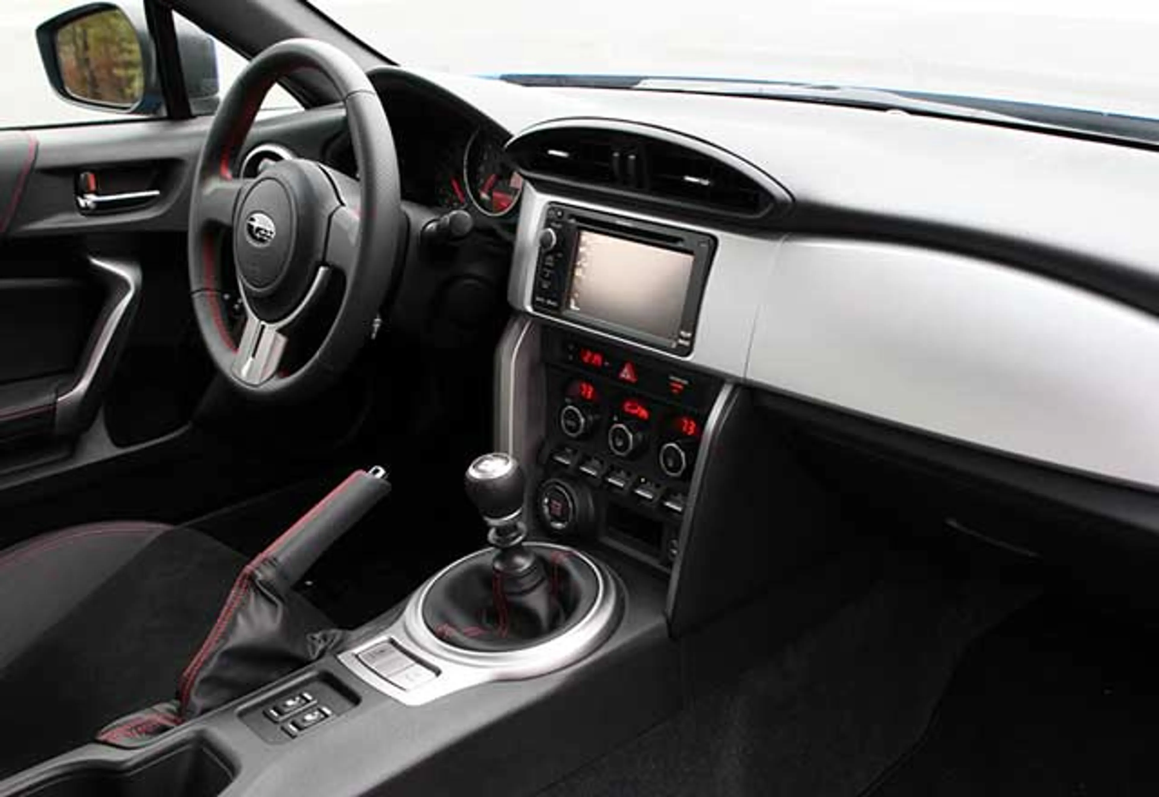 2015 Subaru BRZ 2.0 Coupe MT thumbnail 3