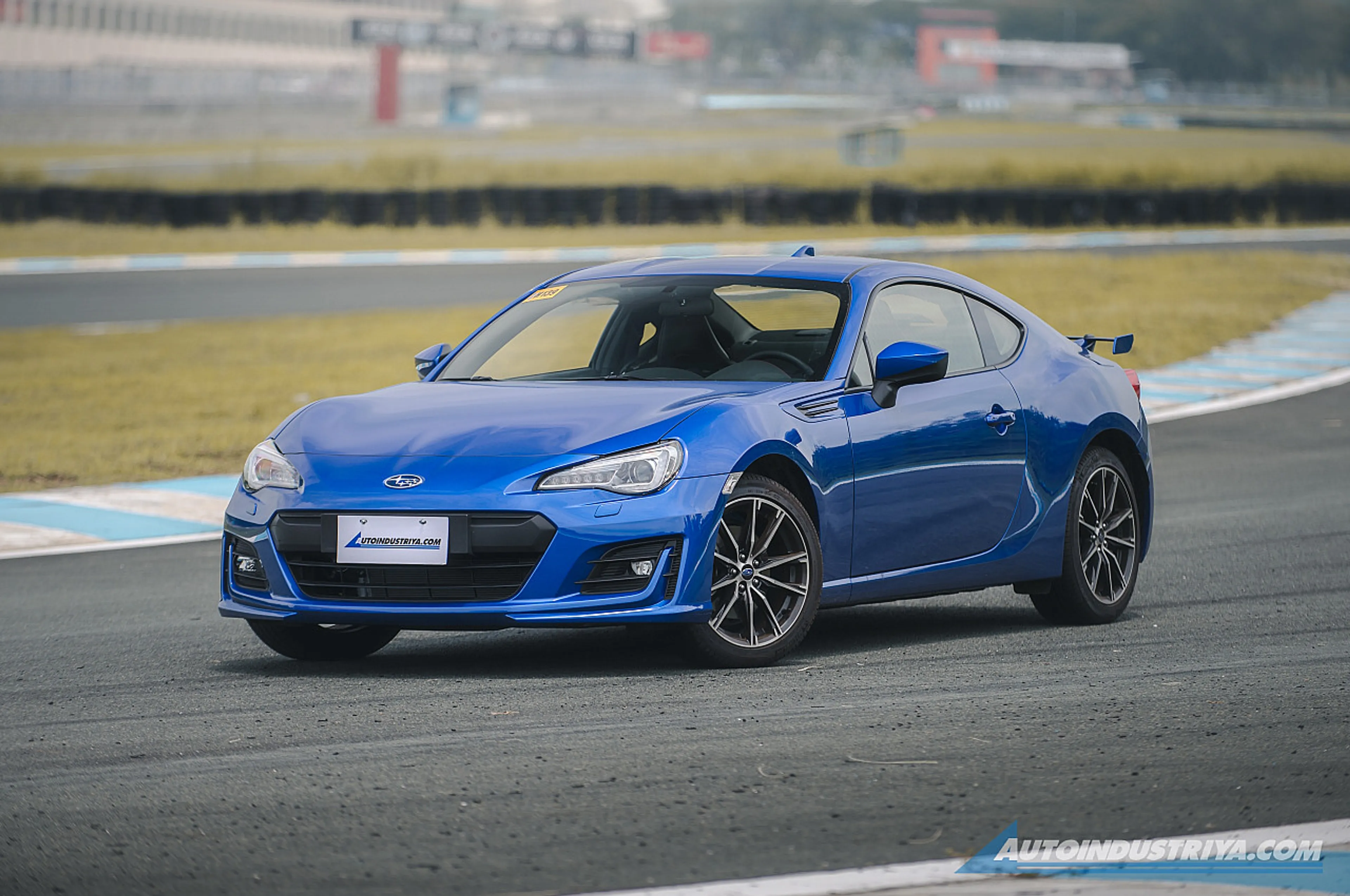 2019 Subaru BRZ 2.0 AT — photo 1