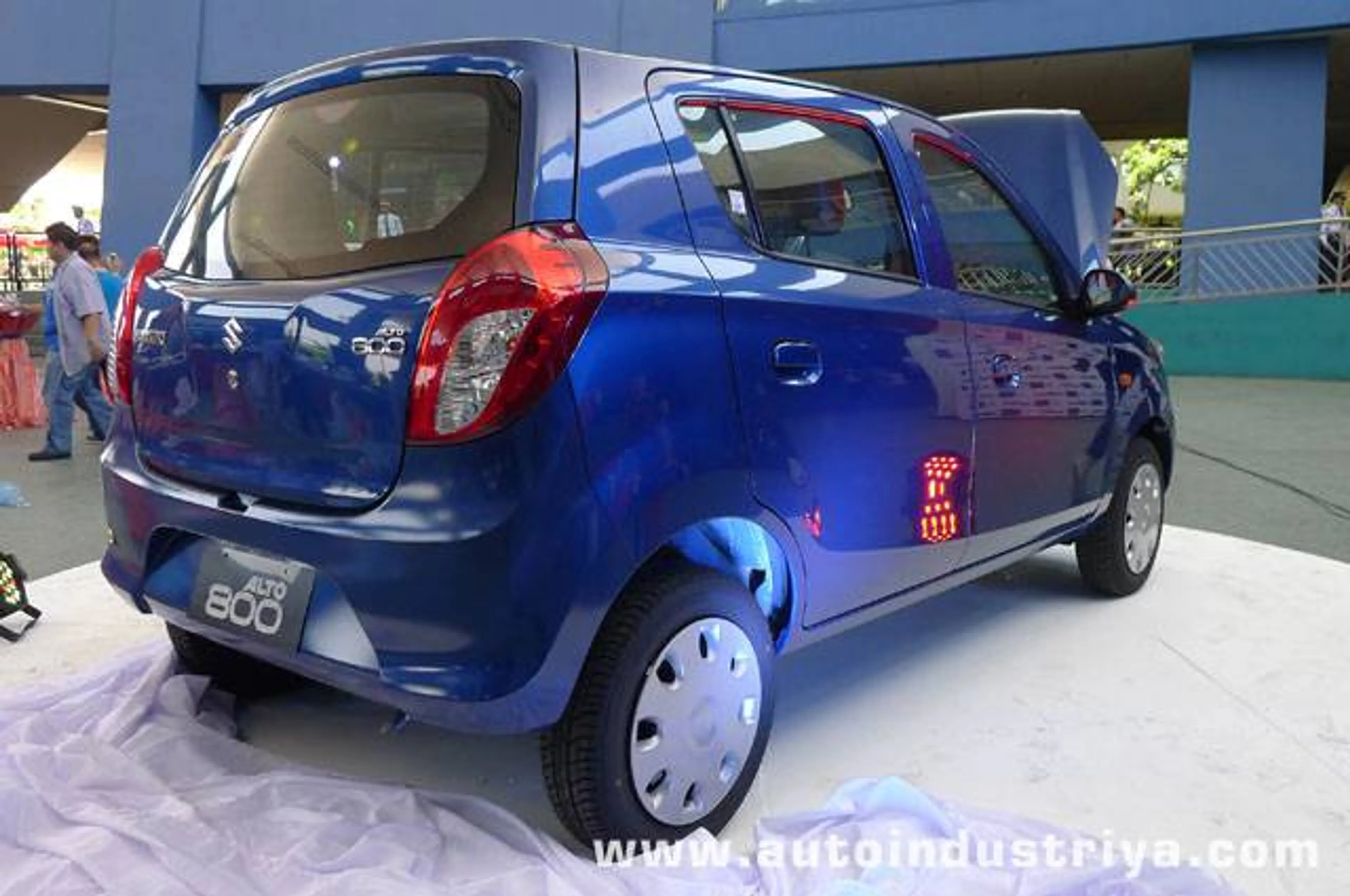 Suzuki Alto 800 thumbnail 2