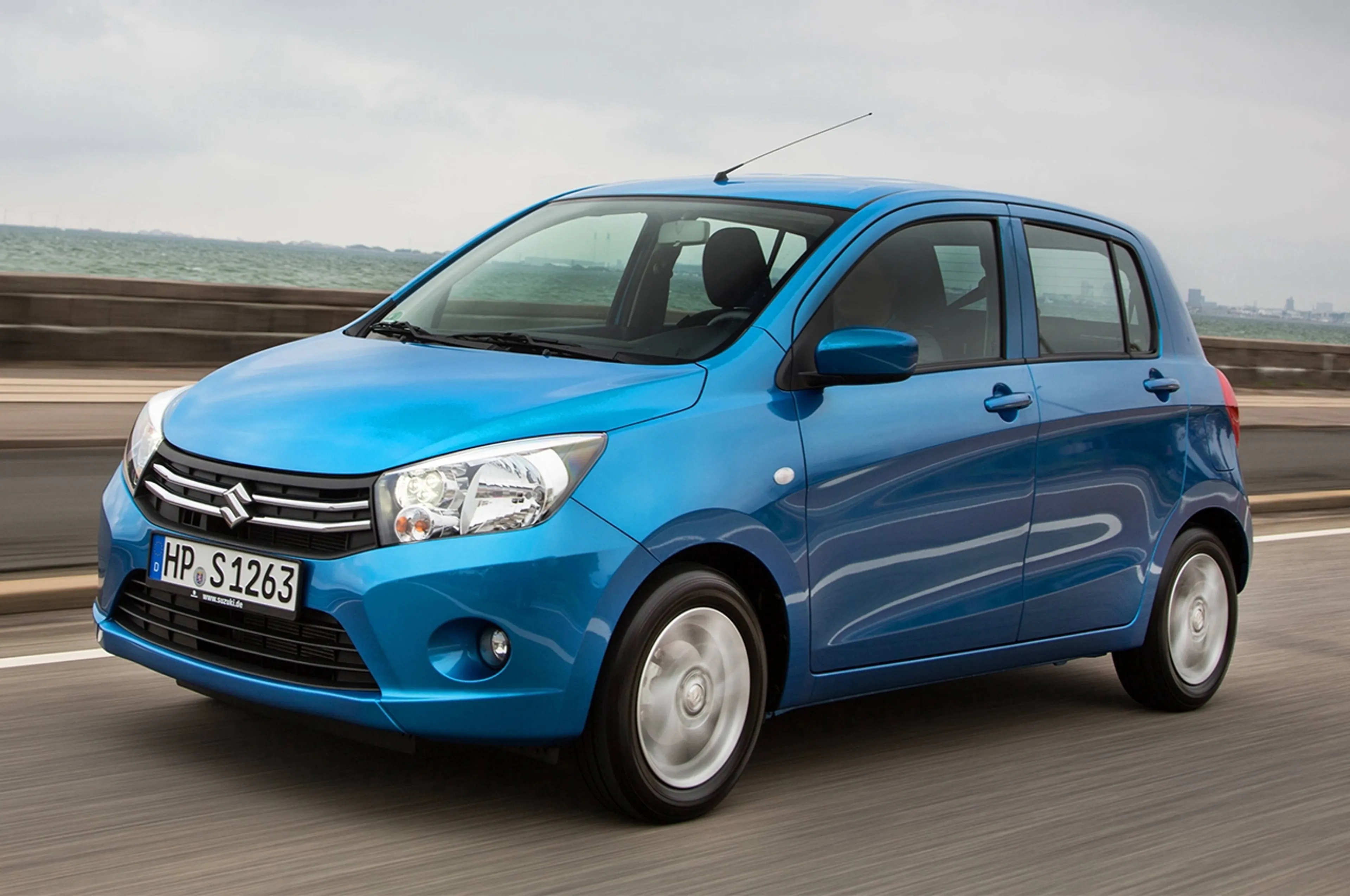 2015 Suzuki Celerio 1.0 MT — photo 1