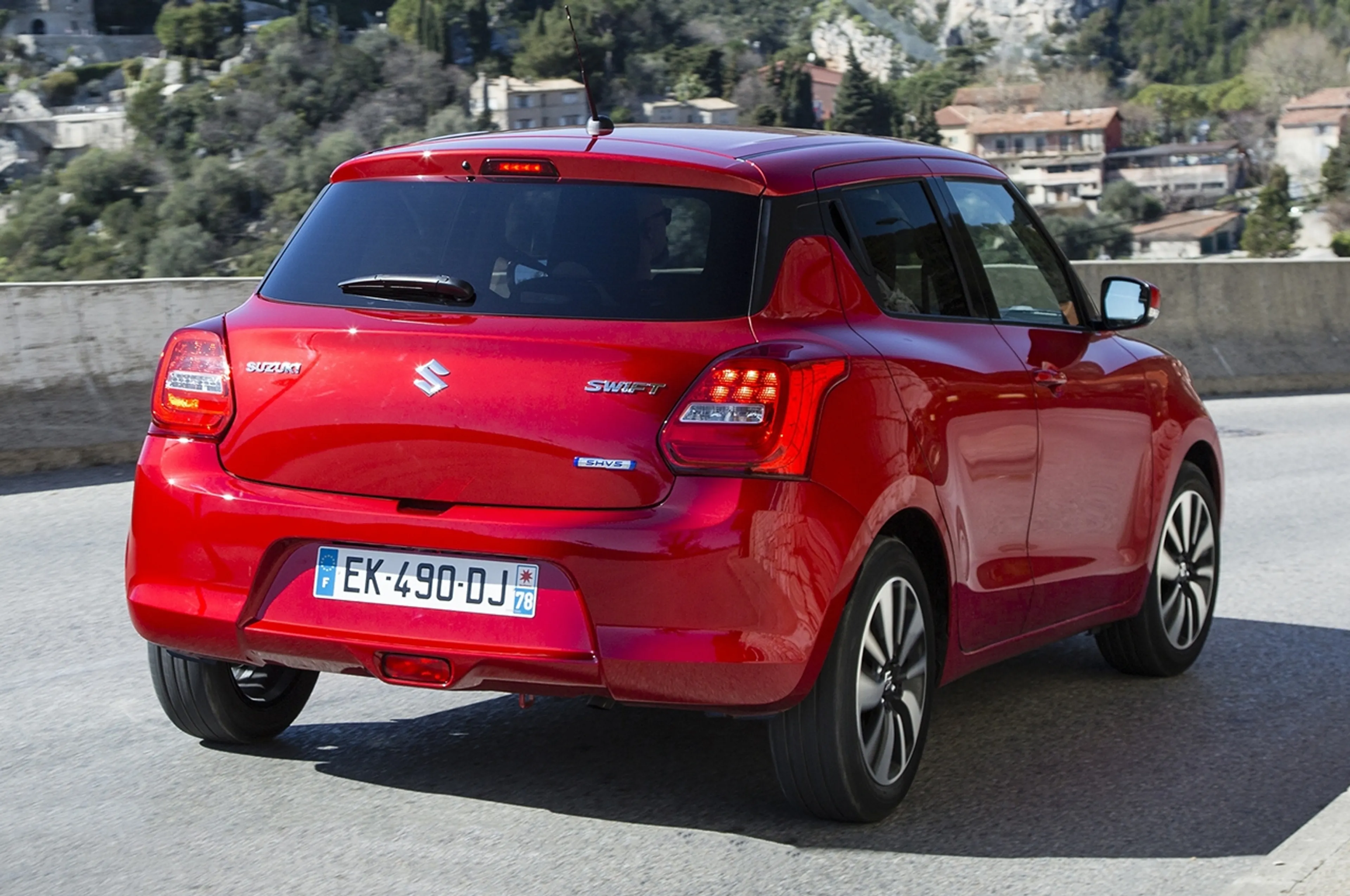 2018 Suzuki Swift GL CVT thumbnail 2