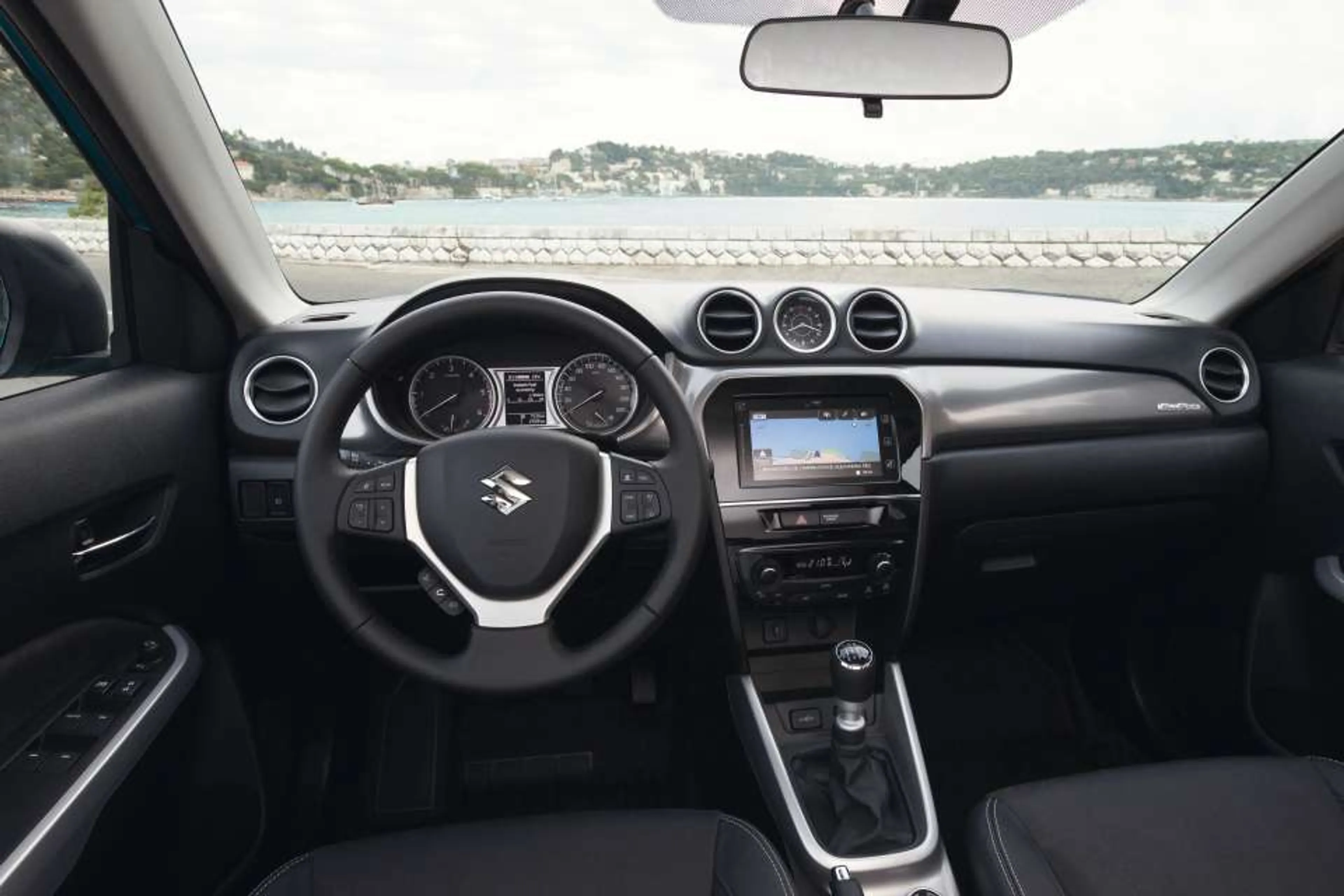 2018 Suzuki Vitara GLX thumbnail 4