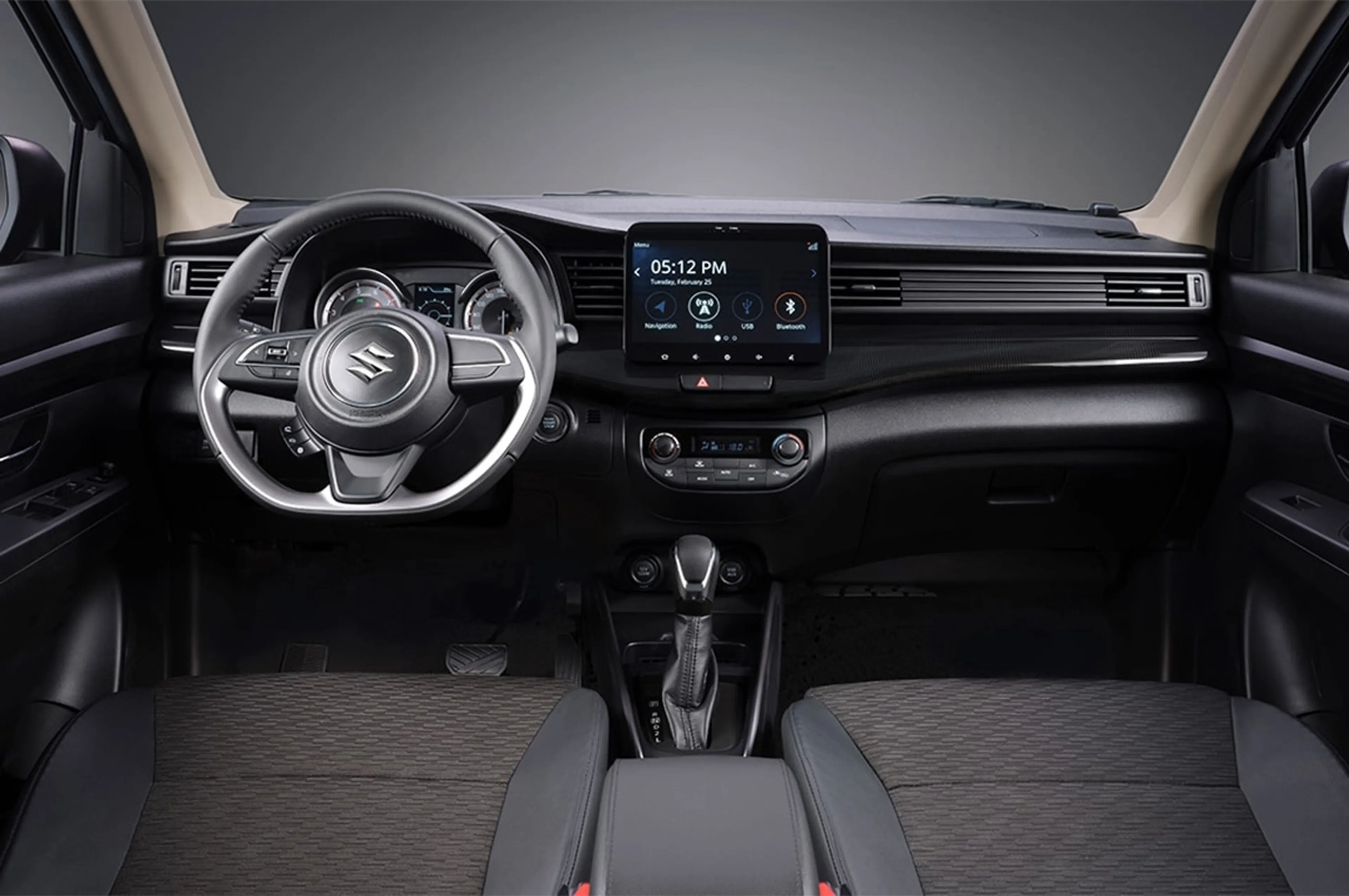 Suzuki XL7 thumbnail 3