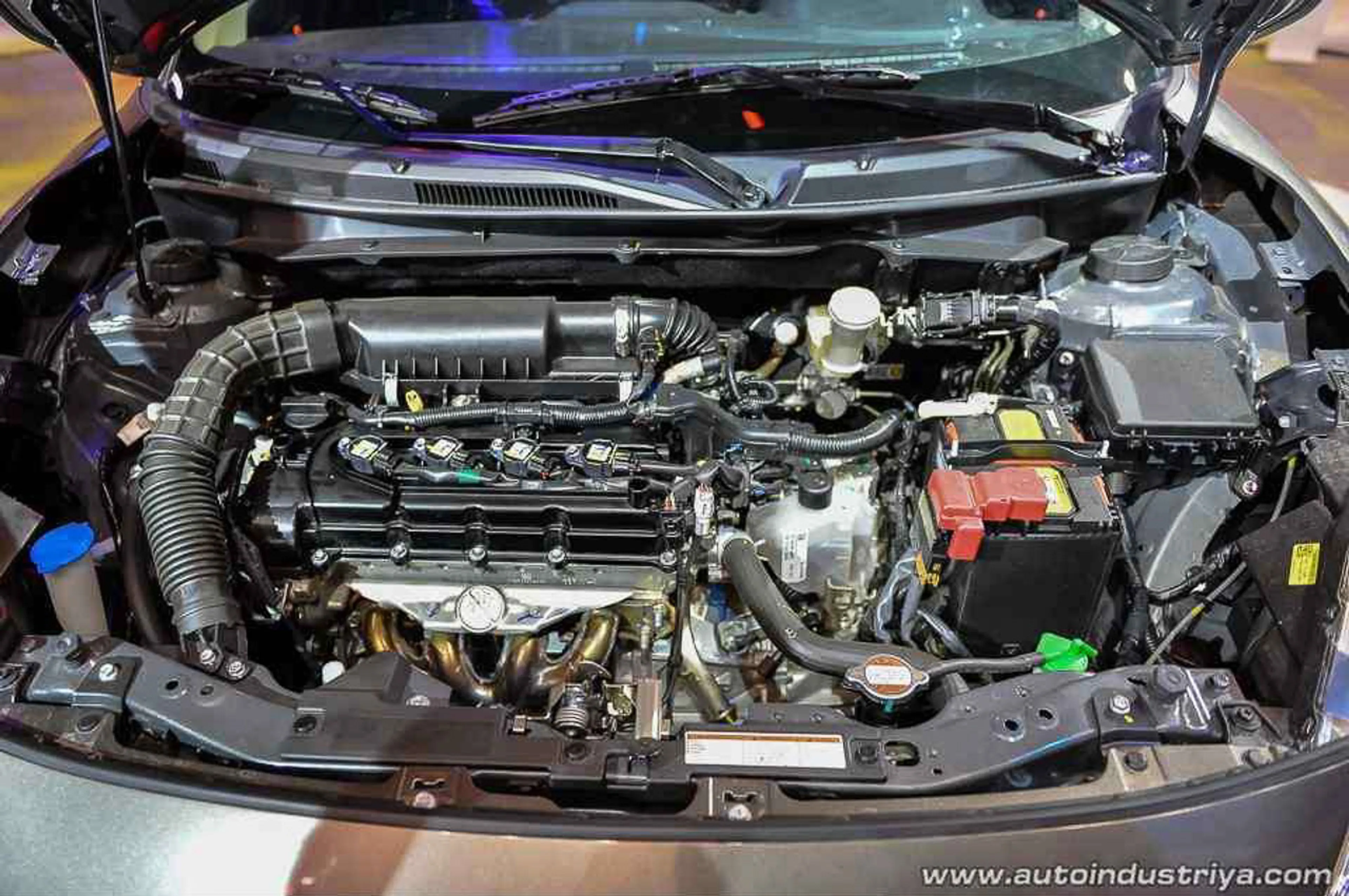 2021 Suzuki Dzire GL+ AGS thumbnail 4