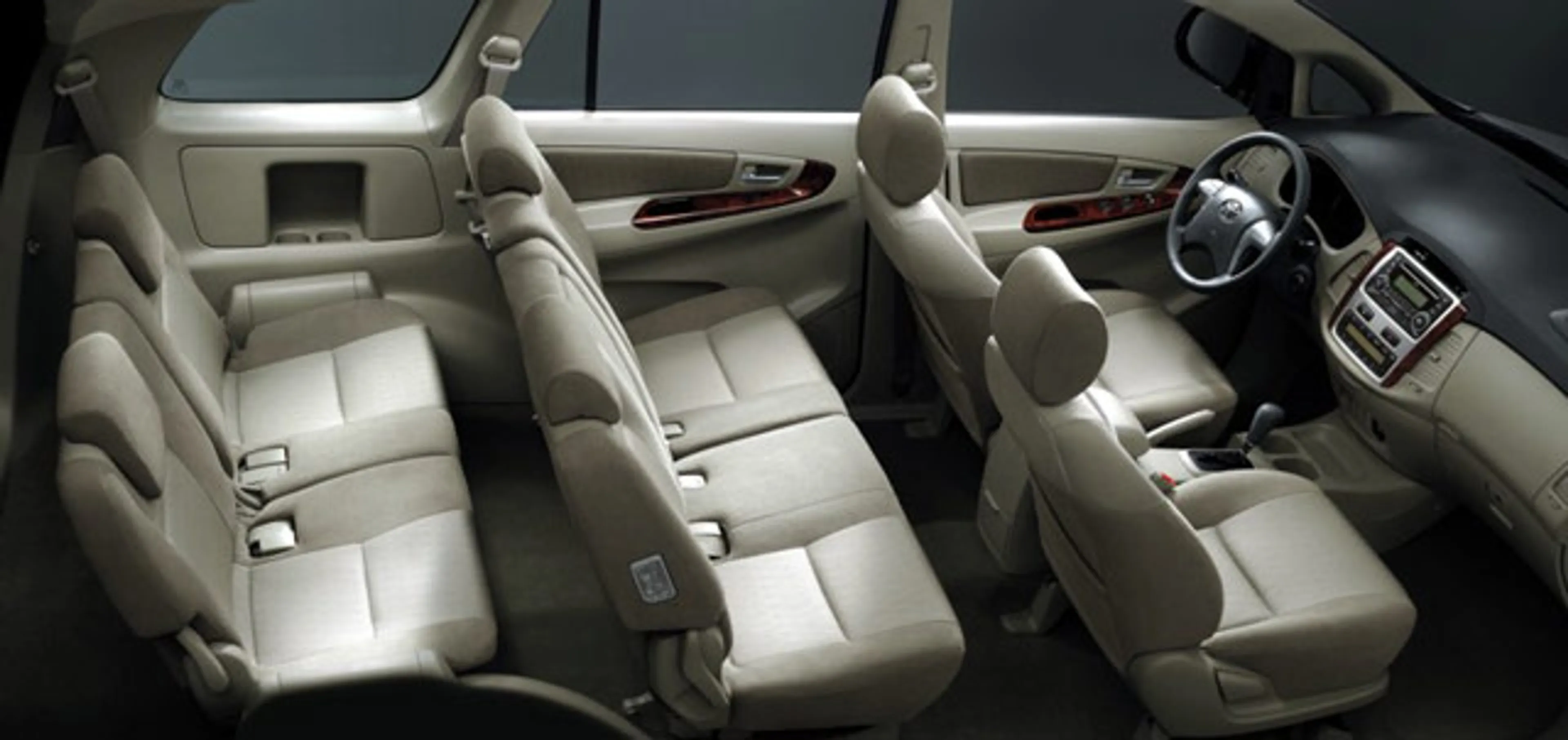 2014 Toyota Innova 2.5 E D4-D AT thumbnail 3