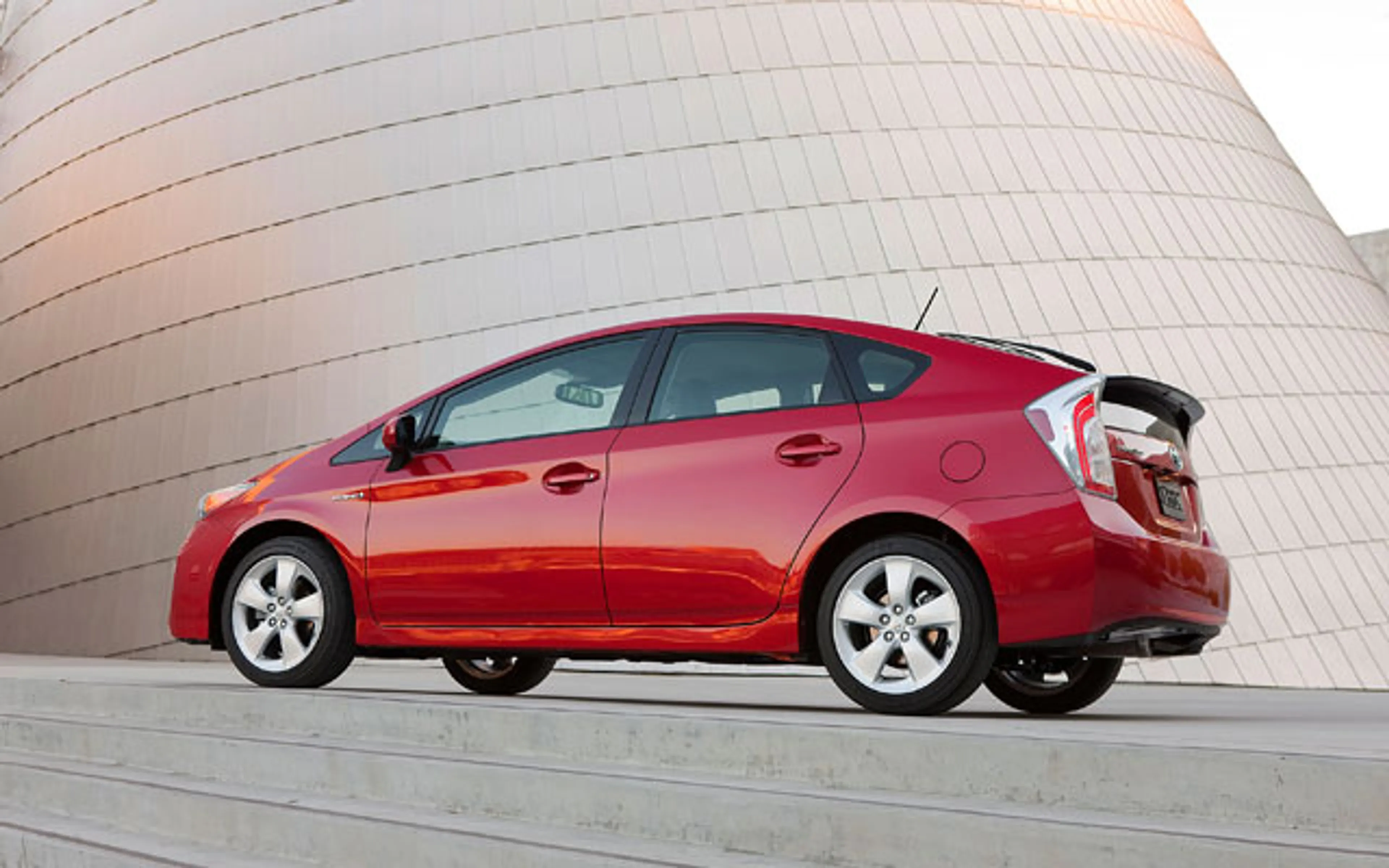 2015 Toyota Prius 1.8 Hybrid CVT thumbnail 2