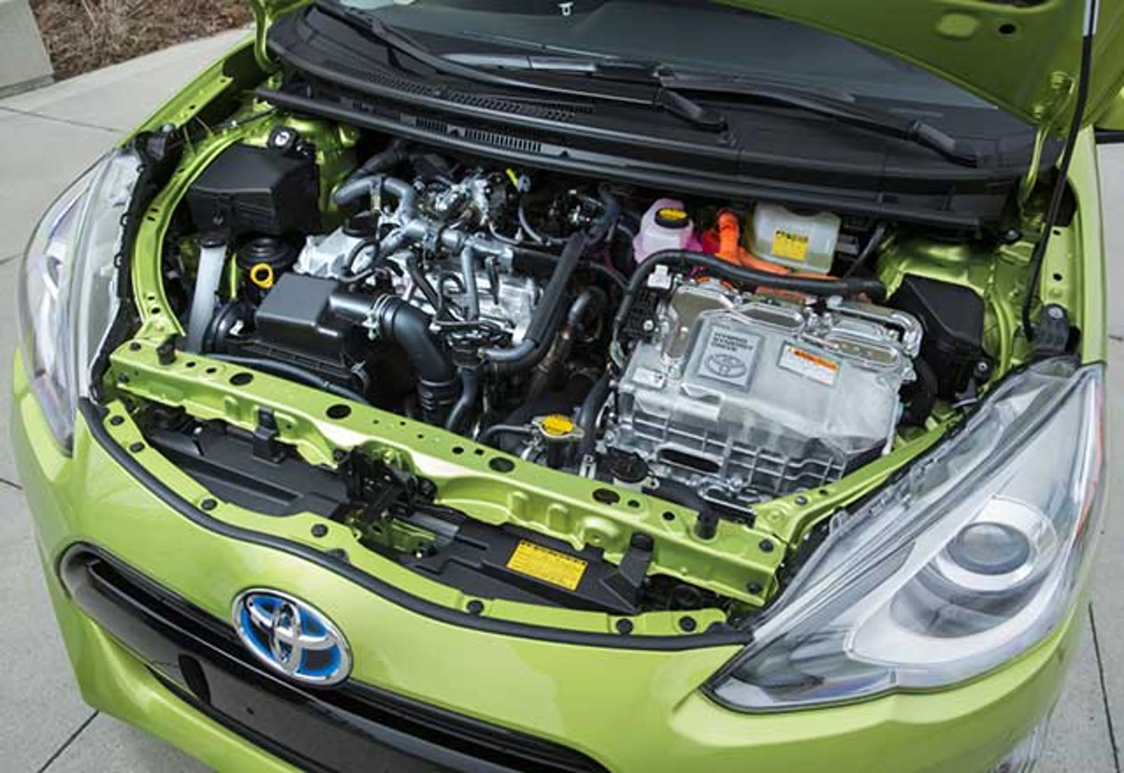 Toyota Prius C thumbnail 4