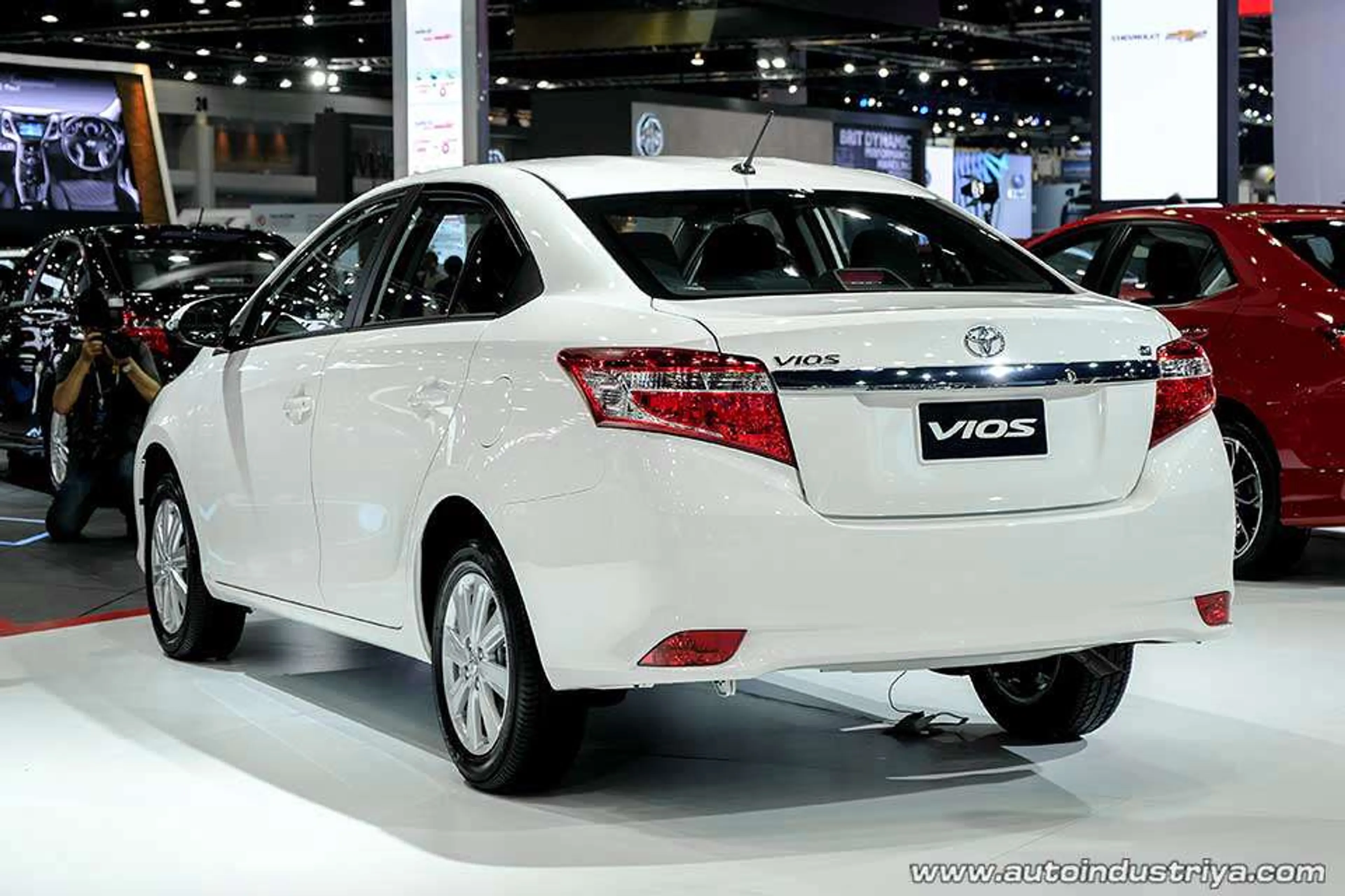 2016 Toyota Vios 1.5 G CVT thumbnail 2