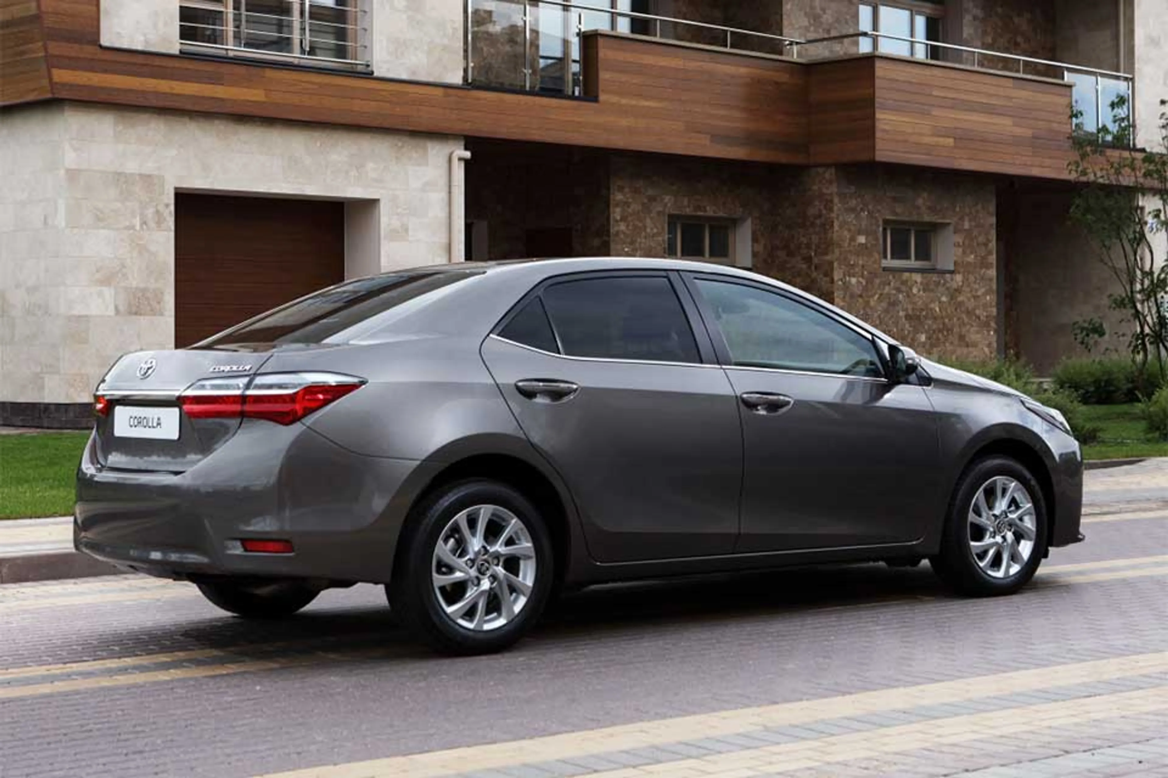 2017 Toyota Corolla Altis 1.6 G thumbnail 2